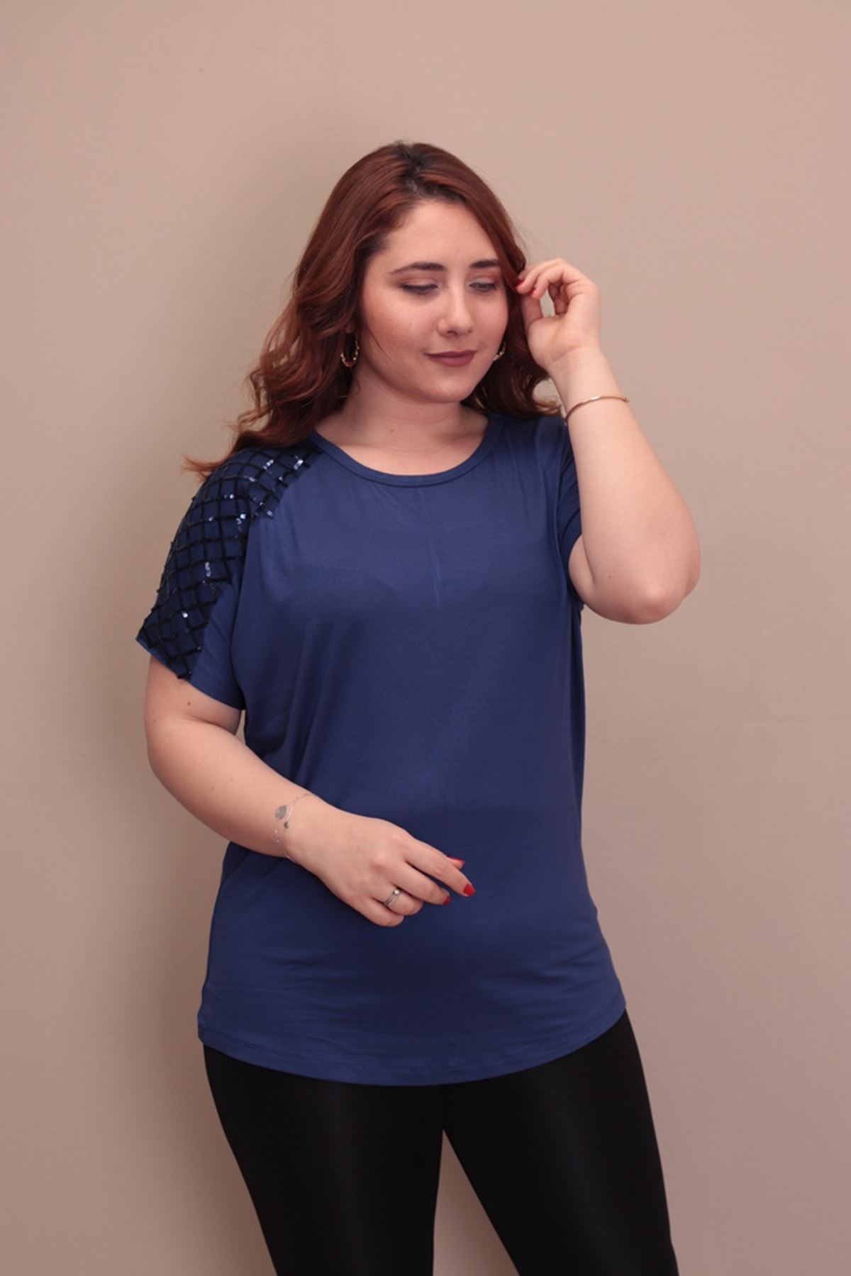 Demet Sener X Lidyana Siyah Tek Kol Payetli Ust 2510388