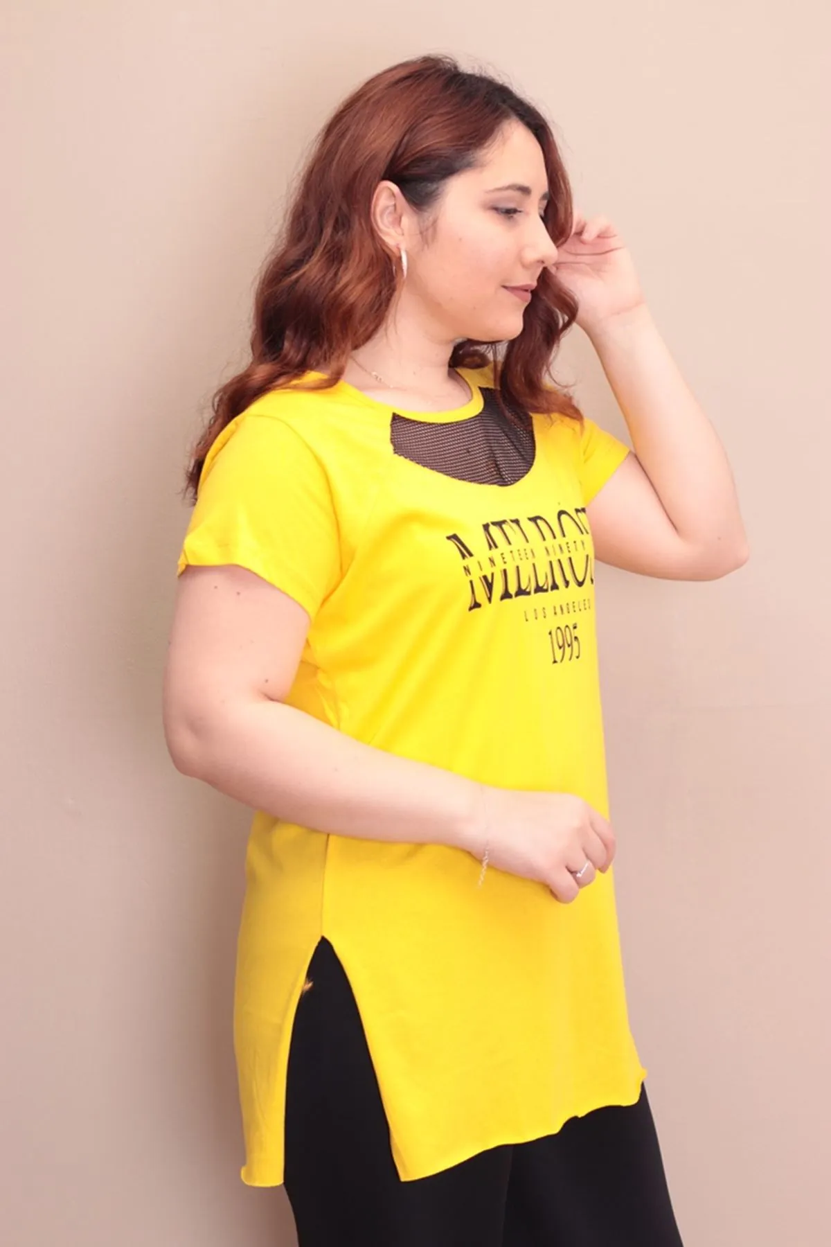 RENKTE FİLE DETAYLI BASKILI SARI BLUZ