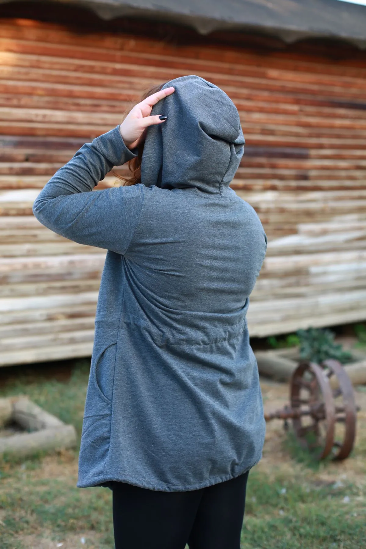 RENKTE İPLİ KAPŞONLU FERMUARLI GRİ CEKET&SWEAT