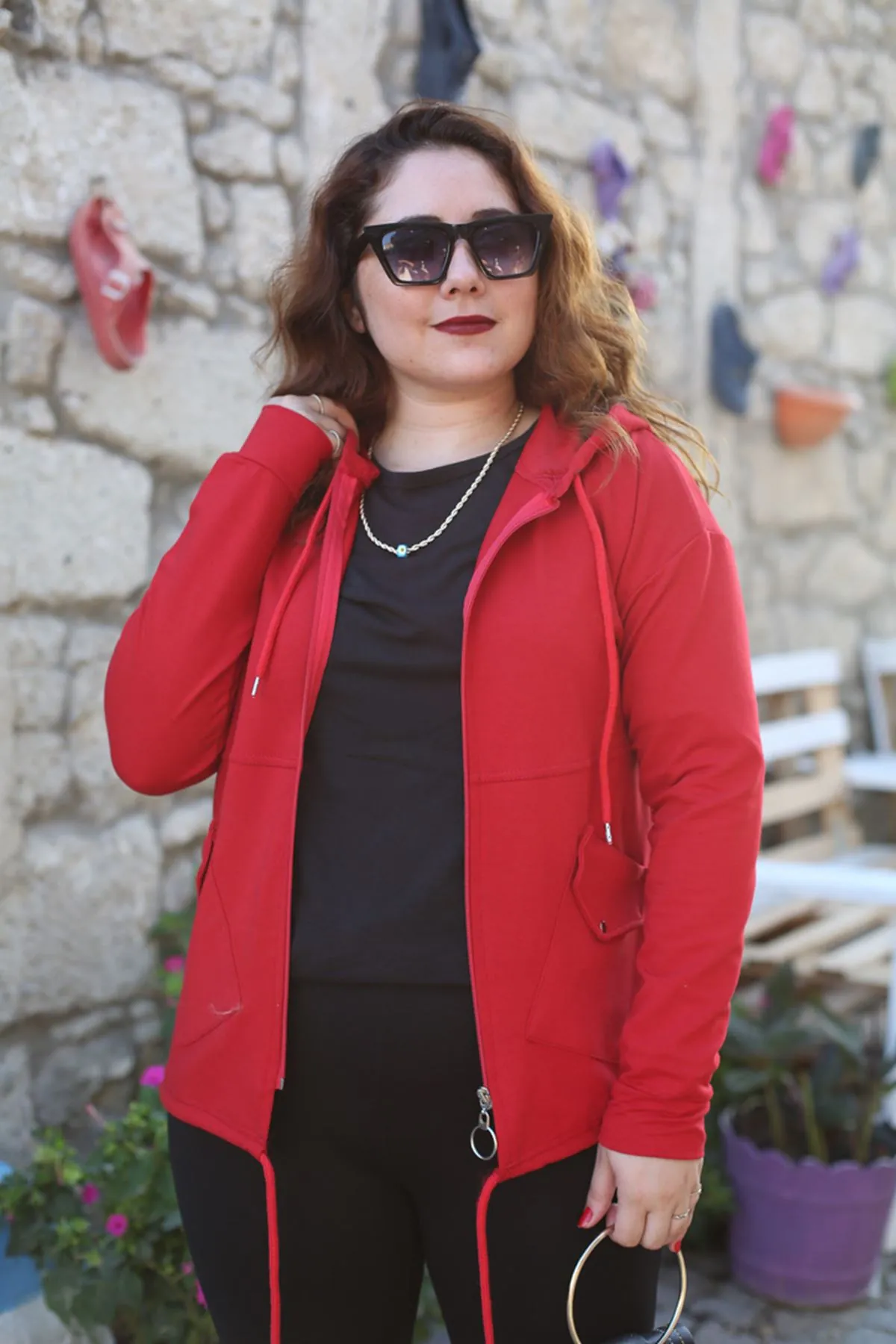 RENKTE KAPAKLI CEPLİ FERMUARLI KIRMIZI SWEAT&CEKET
