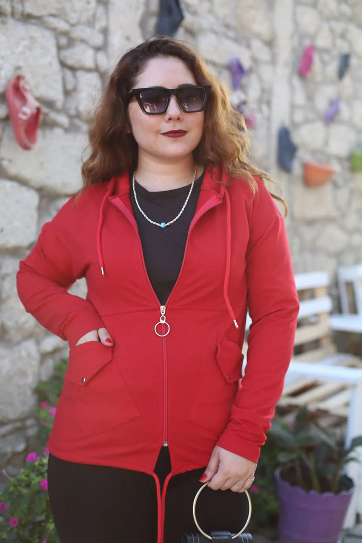 RENKTE KAPAKLI CEPLİ FERMUARLI KIRMIZI SWEAT&CEKET