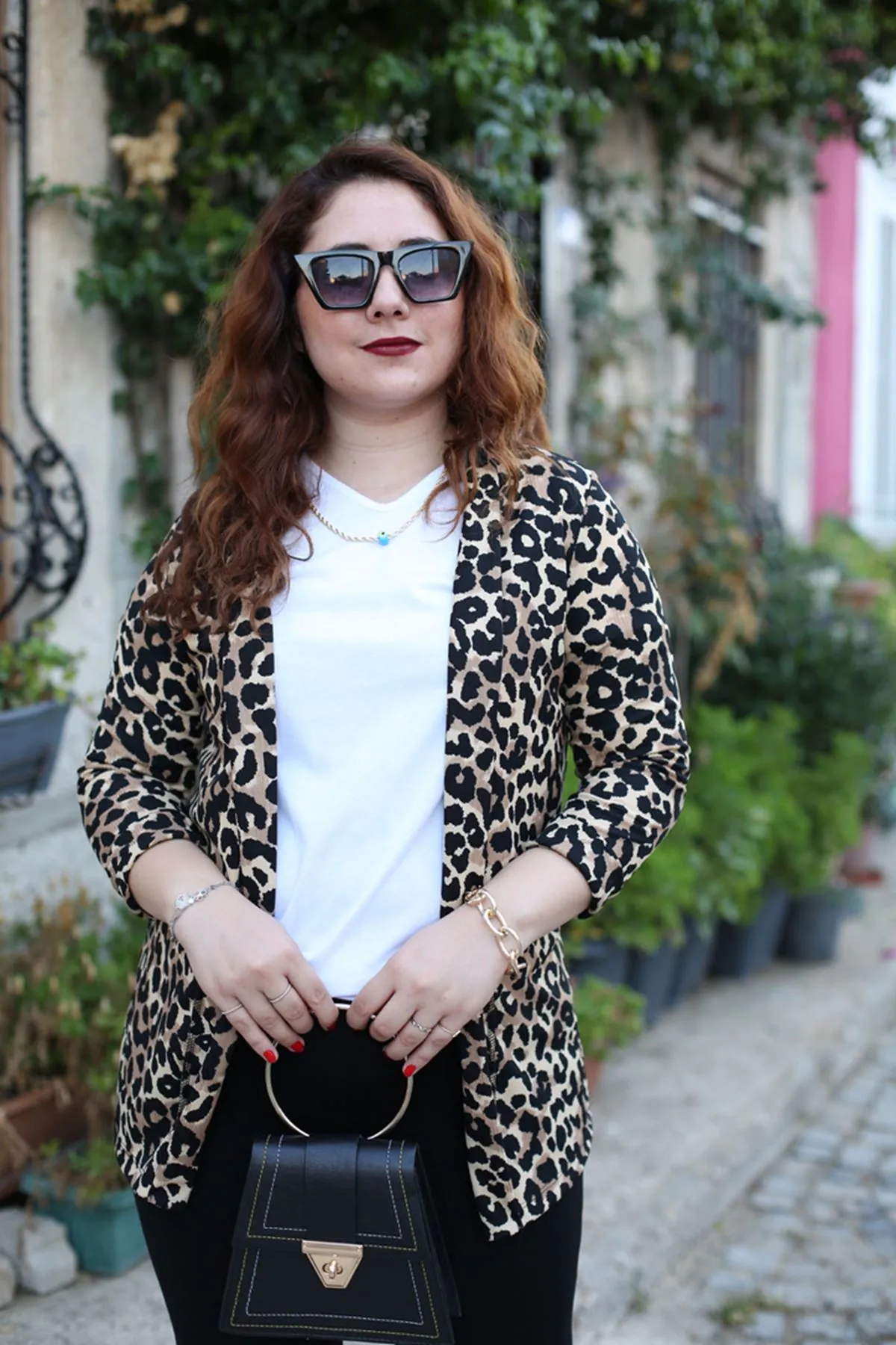 RENKTE LEOPAR DESENLİ CEKET