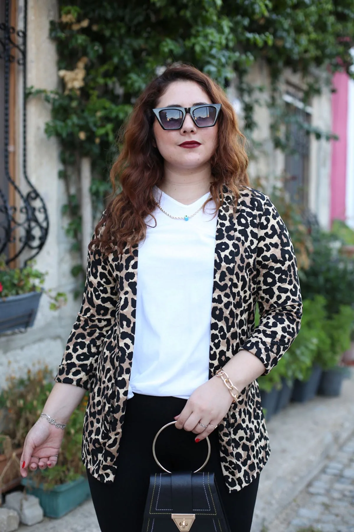 RENKTE LEOPAR DESENLİ CEKET