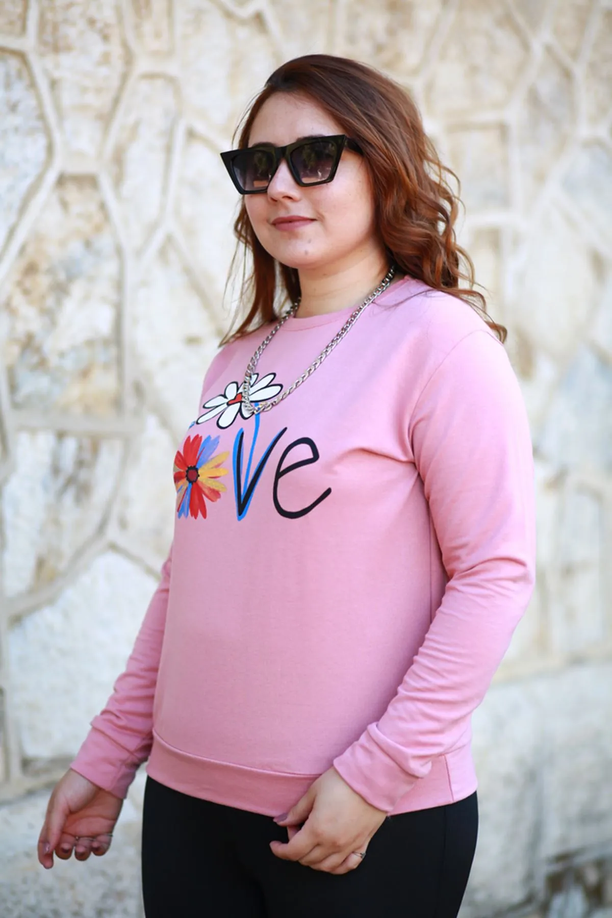 RENKTE KUŞ ÇİÇEK BASKILI PUDRA PEMBE SWEAT