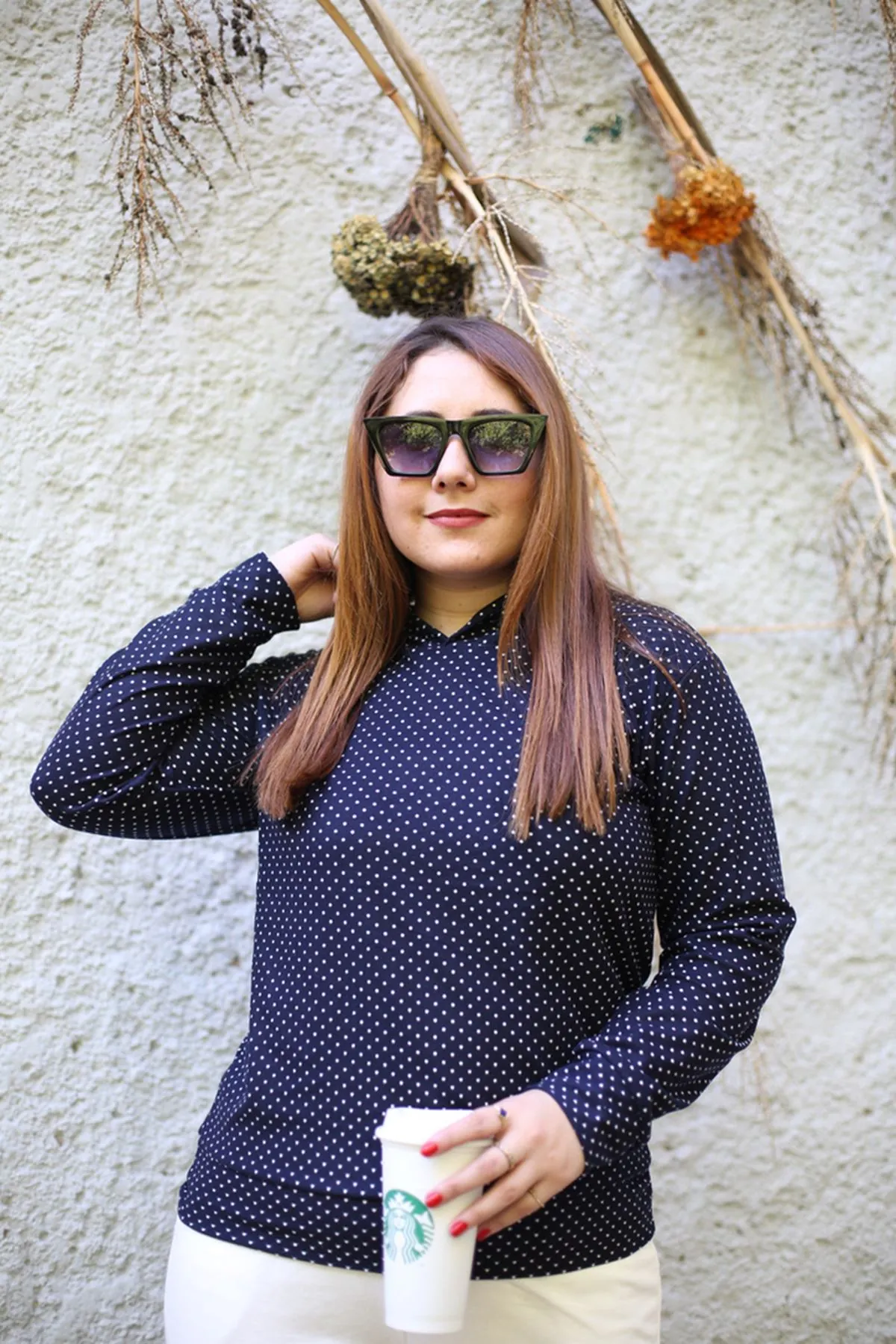RENKTE KADİFEMSİ DOKUDA KAPŞONLU SWEAT&BLUZ