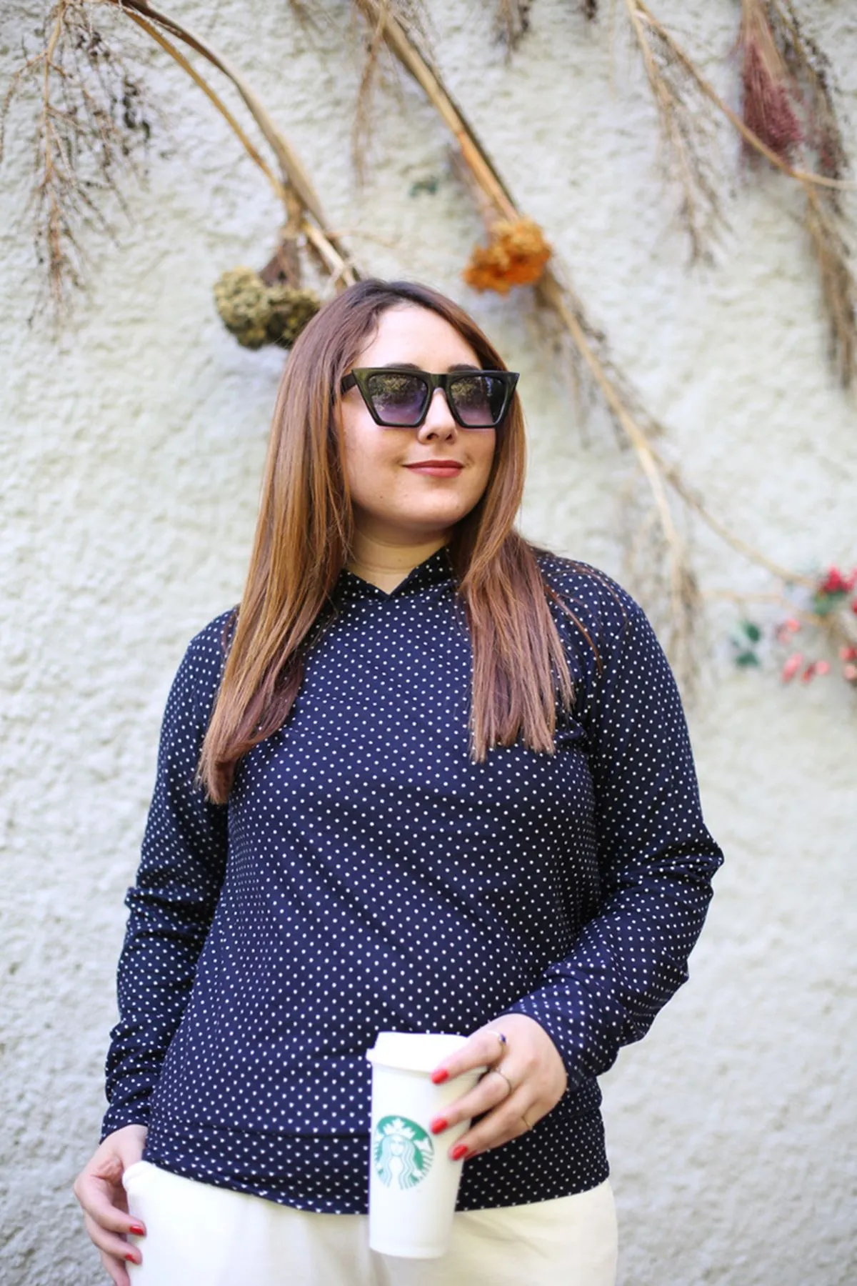 RENKTE KADİFEMSİ DOKUDA KAPŞONLU SWEAT&BLUZ