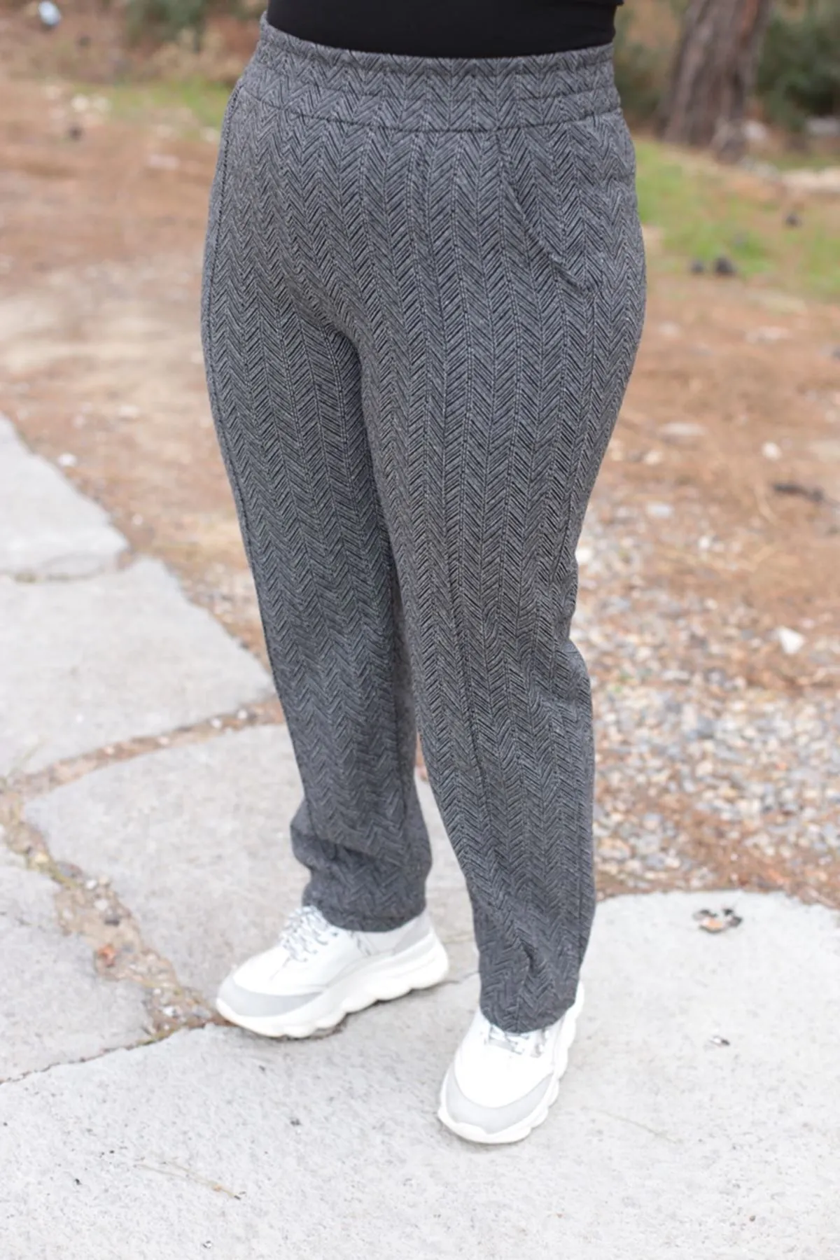 RENKTE DESENLİ ÇIMALI KAŞE PANTOLON