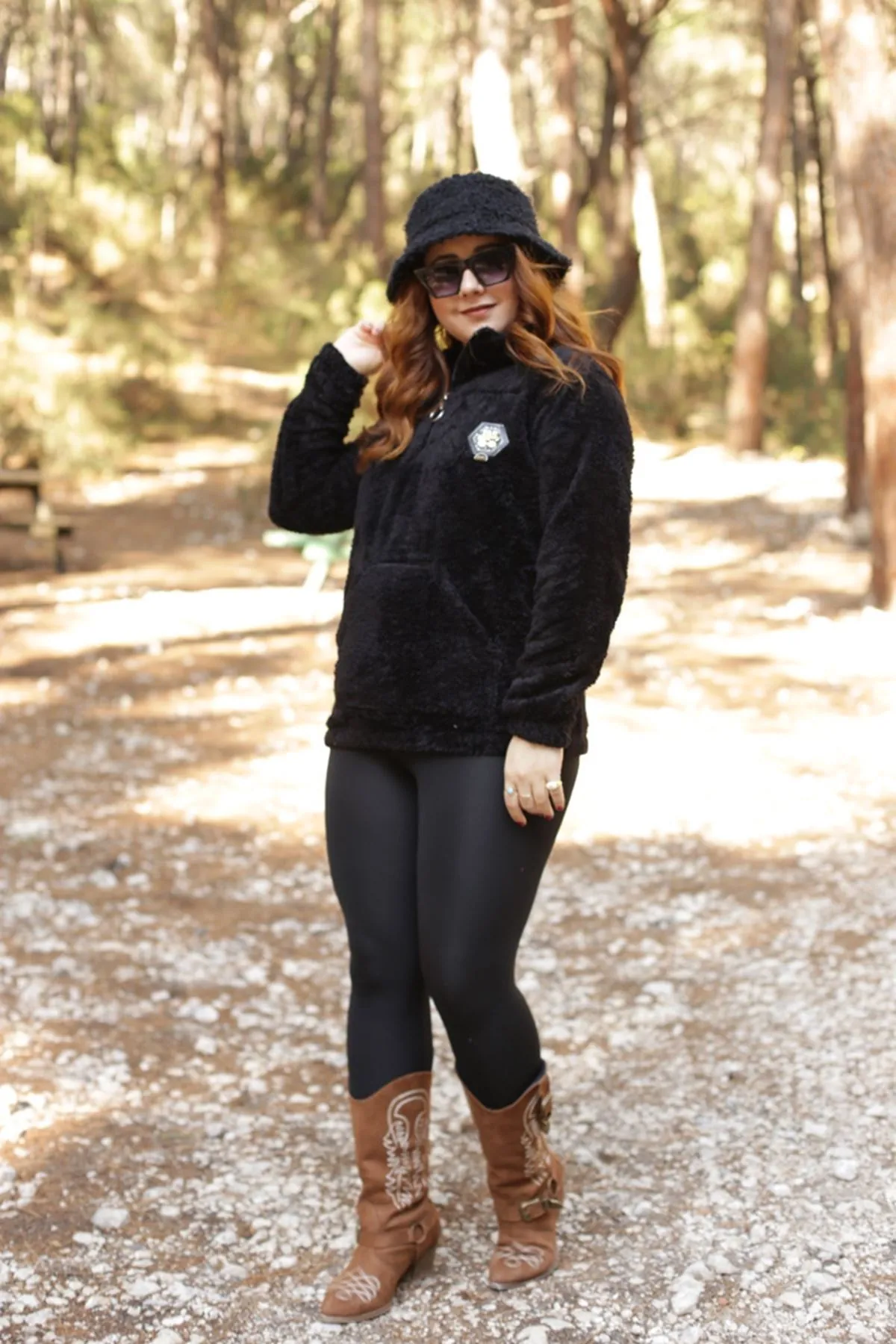 RENKTE YARIM FERMUARLI LASTİKLİ ARMALI SİYAH PELUŞ SWEAT