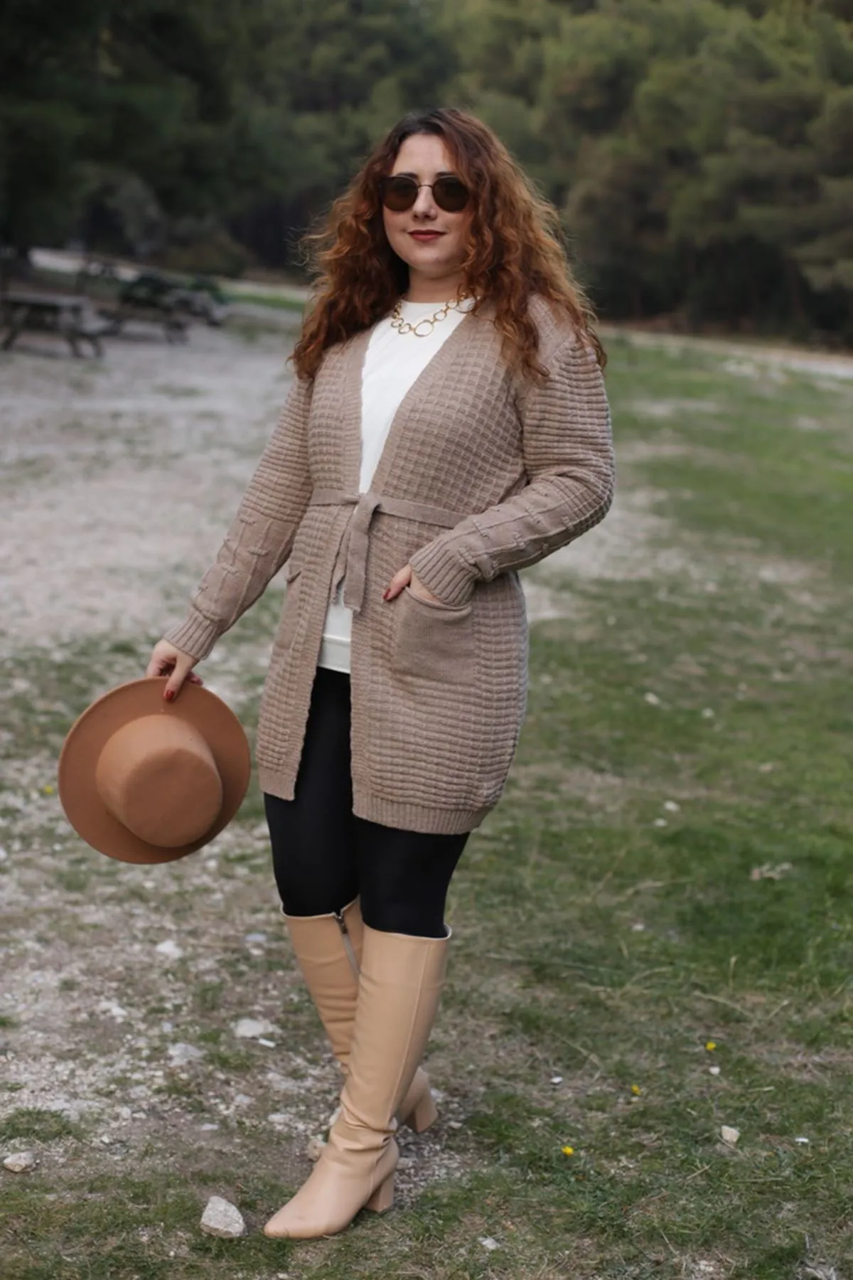 RENKTE CEPLİ KABARTMA DESENLİ VİZON HIRKA&CEKET