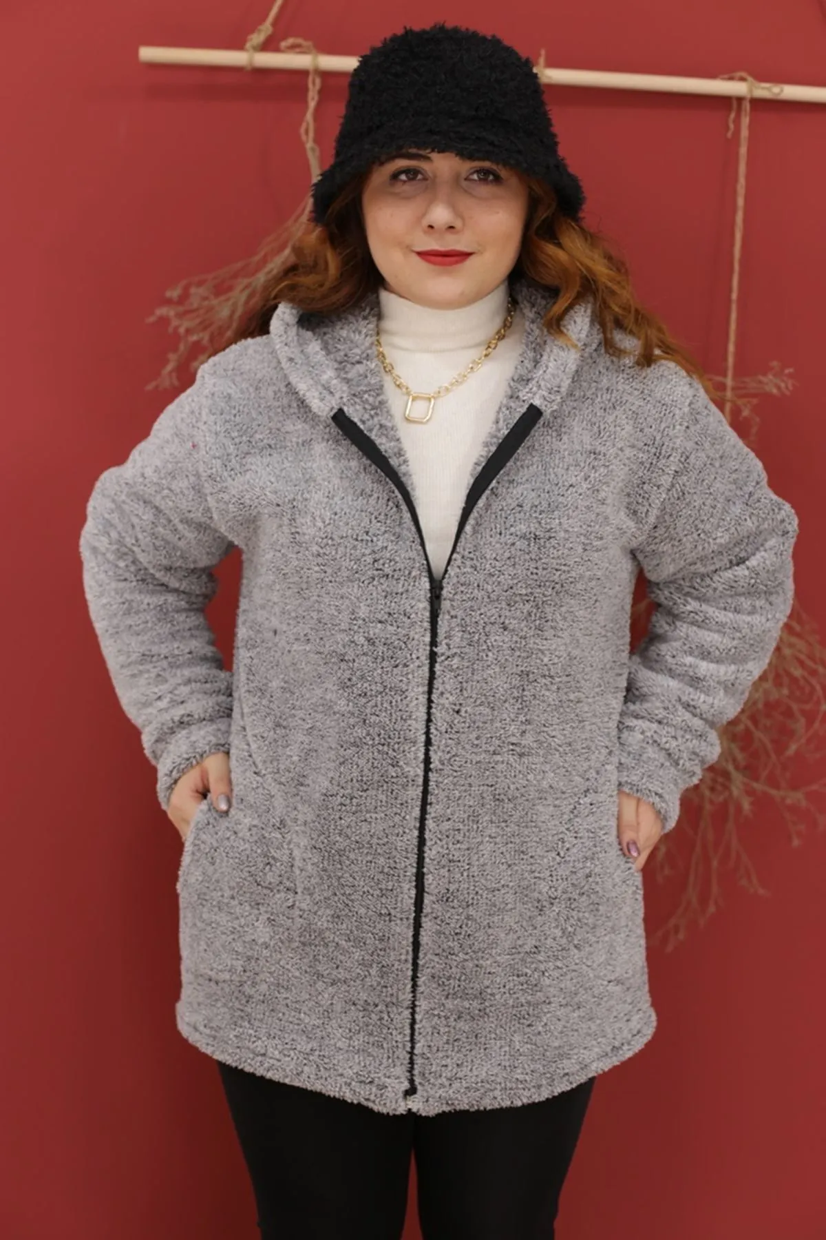 RENKTE FERMUARLI PELUŞ GRİ CEKET&MONT
