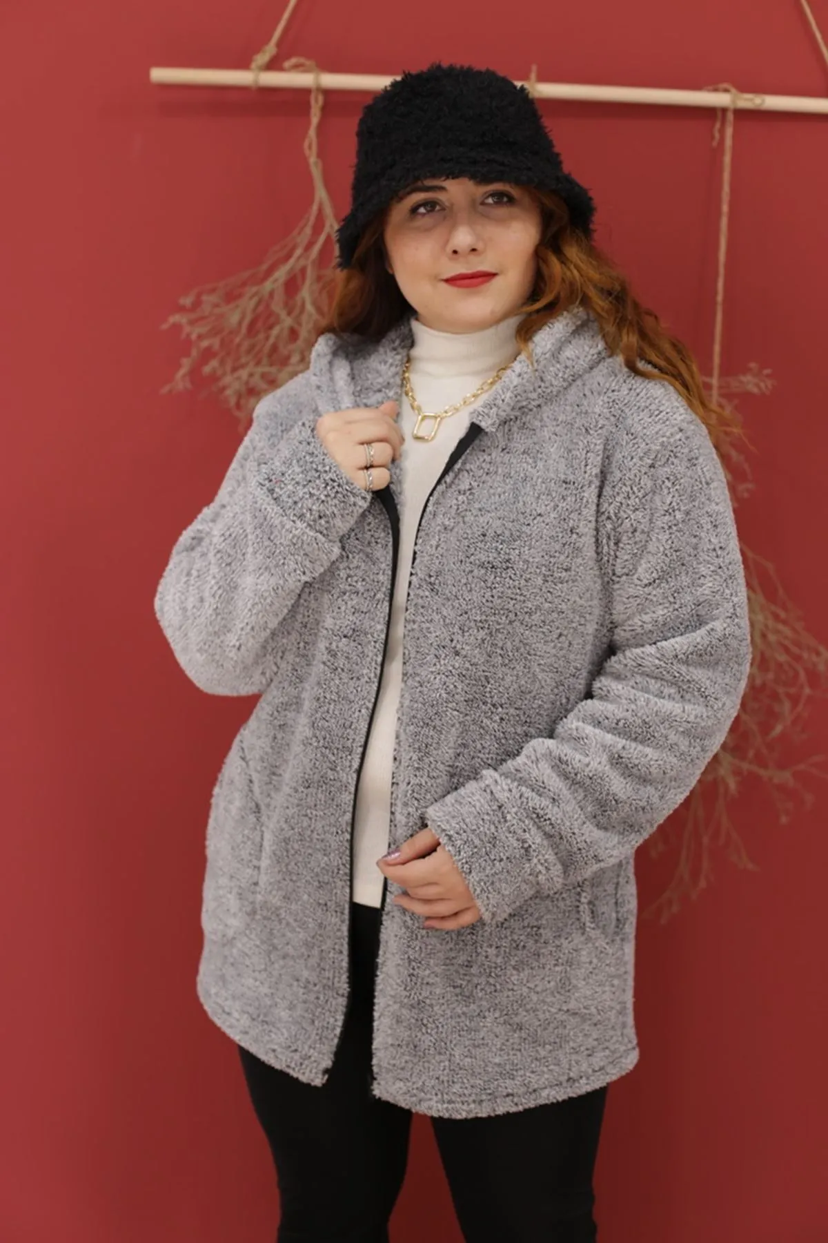 RENKTE FERMUARLI PELUŞ GRİ CEKET&MONT