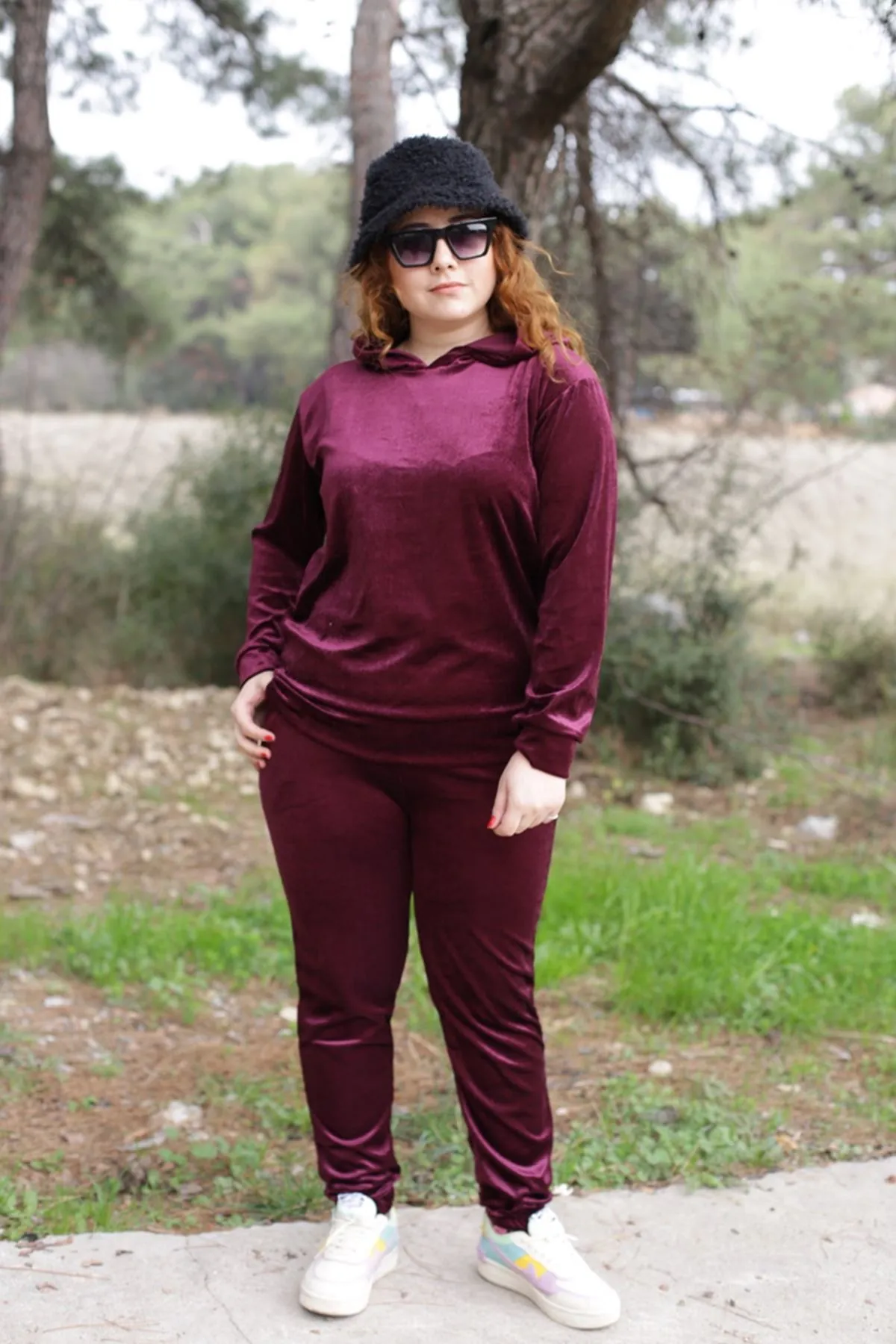 RENKTE MÜRDÜM KADİFE TAKIM