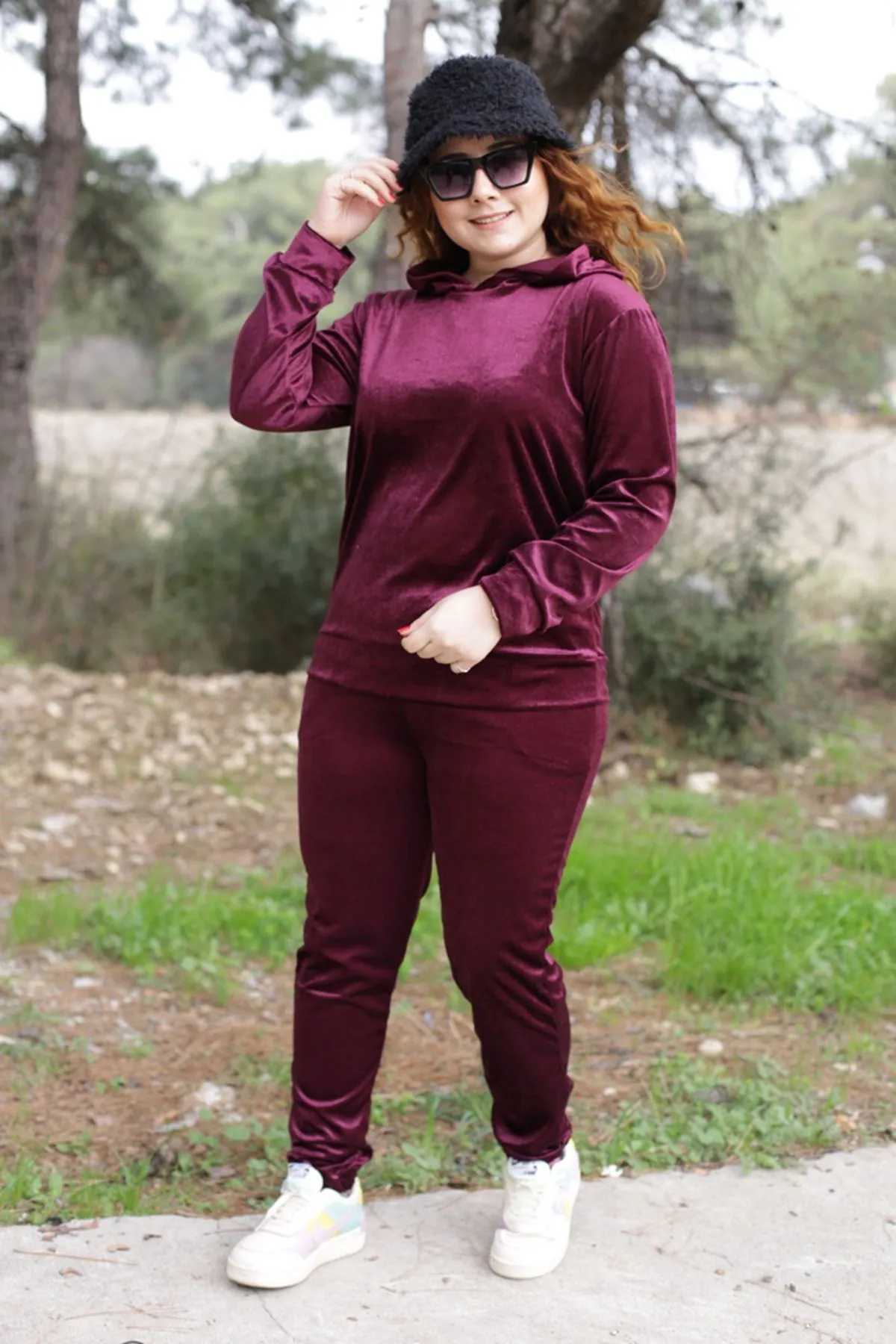 RENKTE MÜRDÜM KADİFE TAKIM