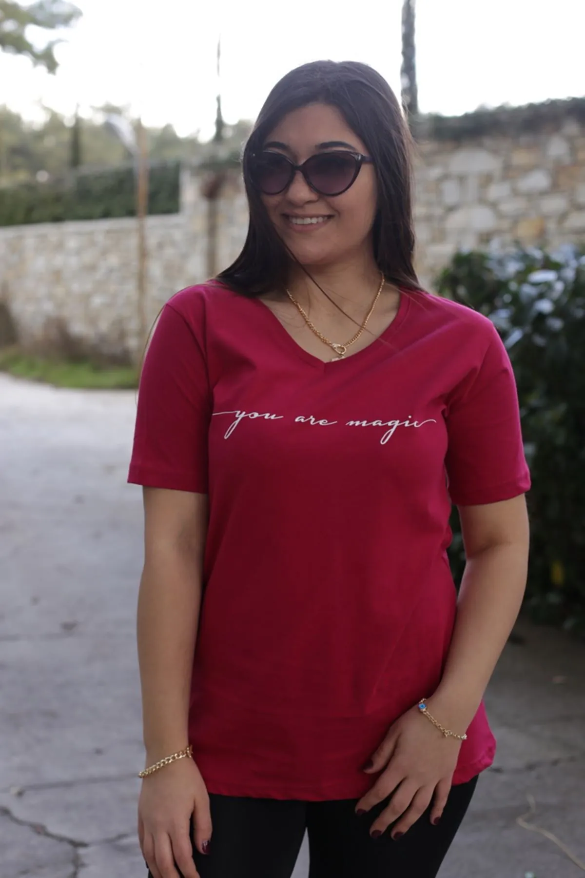 RENKTE ÖNÜ YAZILI BORDO TSHİRT
