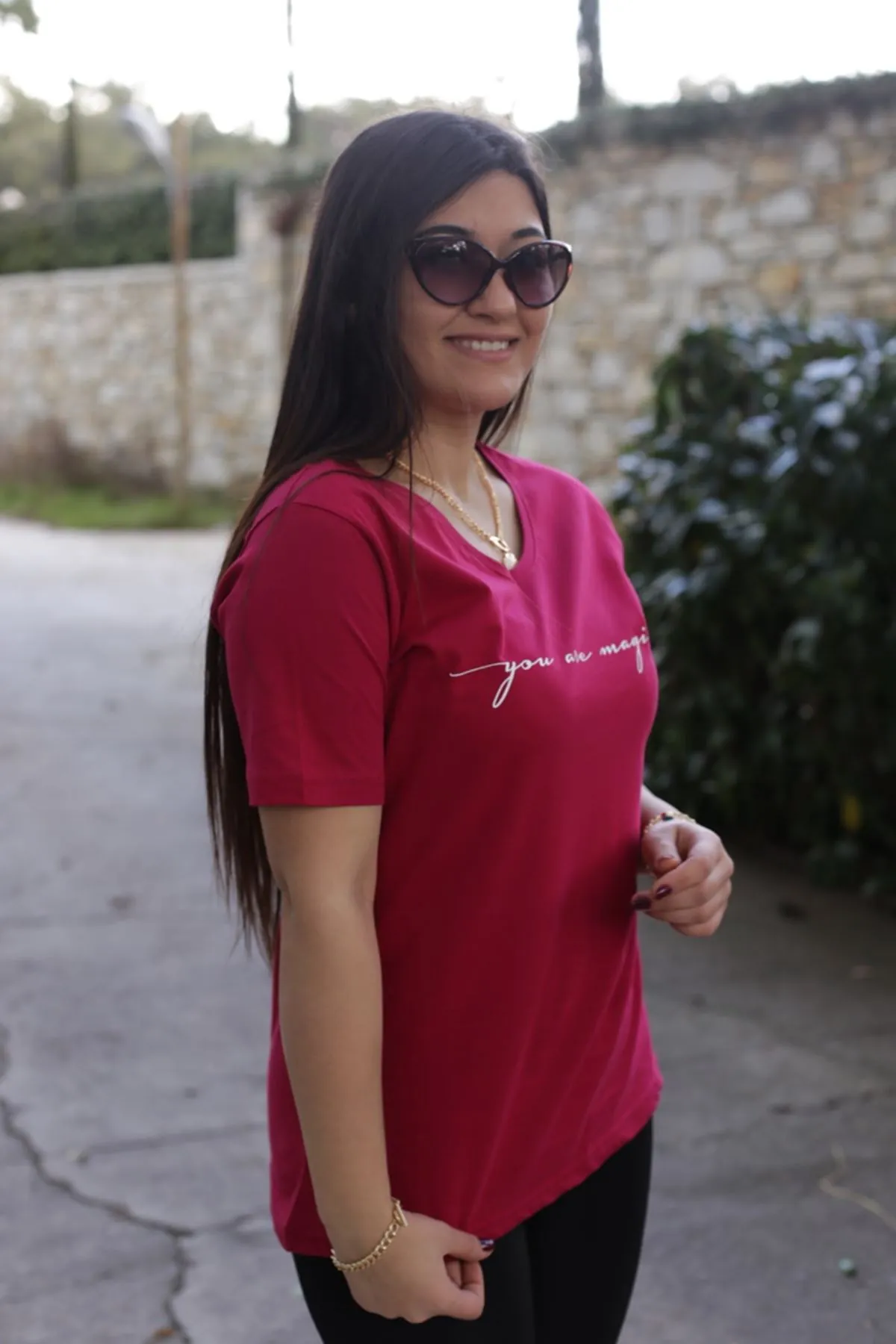 RENKTE ÖNÜ YAZILI BORDO TSHİRT