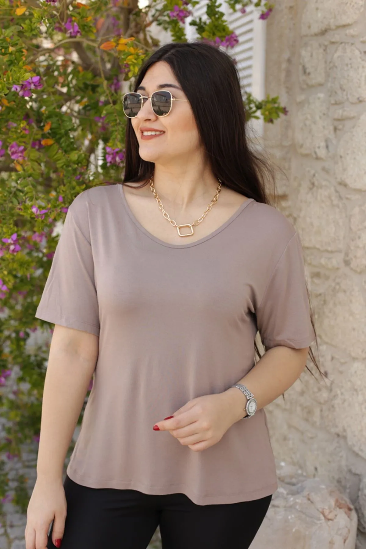 RENKTE SIRTI ÇAPRAZ BİYELİ VİZON BLUZ