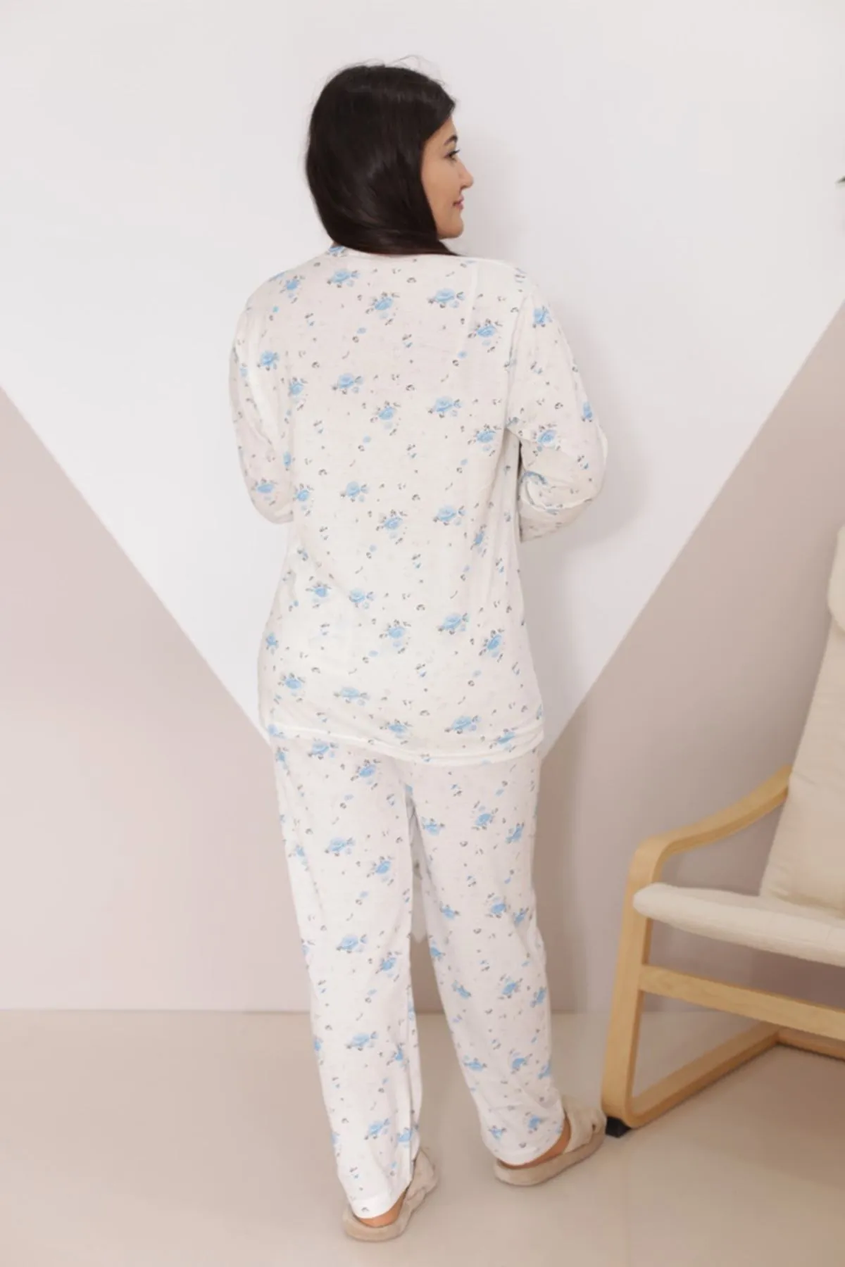 RENKTE DESENLİ UZUN KOL PİJAMA TAKIMI
