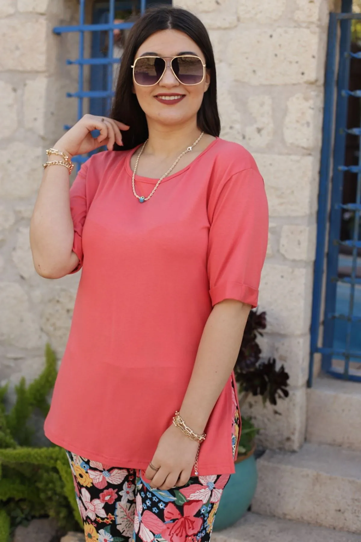 RENKTE DİRSEK KOL BASİC MERCAN TSHİRT