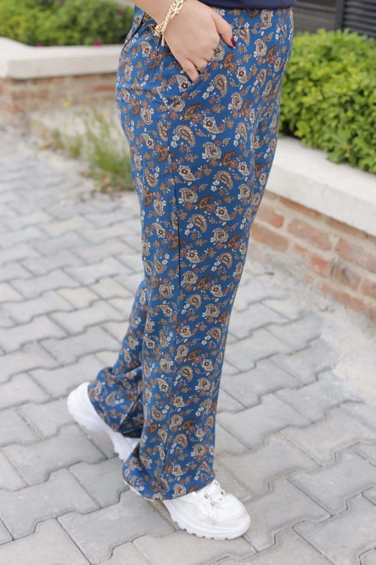 RENKTE DESENLİ DOKUMA STANDART PANTOLON