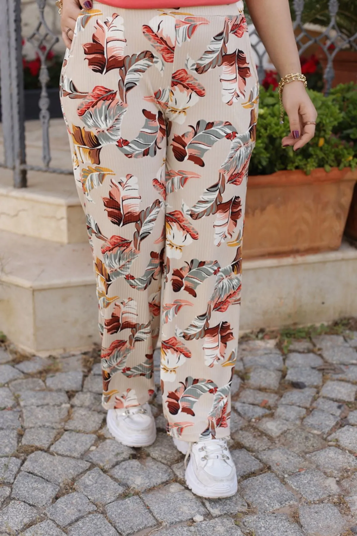 RENKTE DESENLİ ESNEK STANDART KAŞKORSE PANTOLON