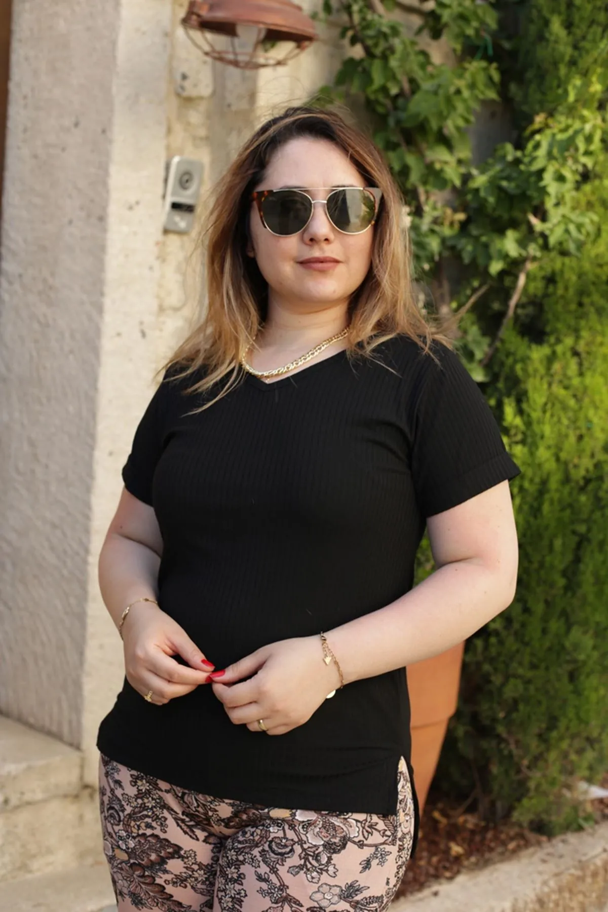RENKTE KAŞKORSE DESENLİ ESNEK TAKIM