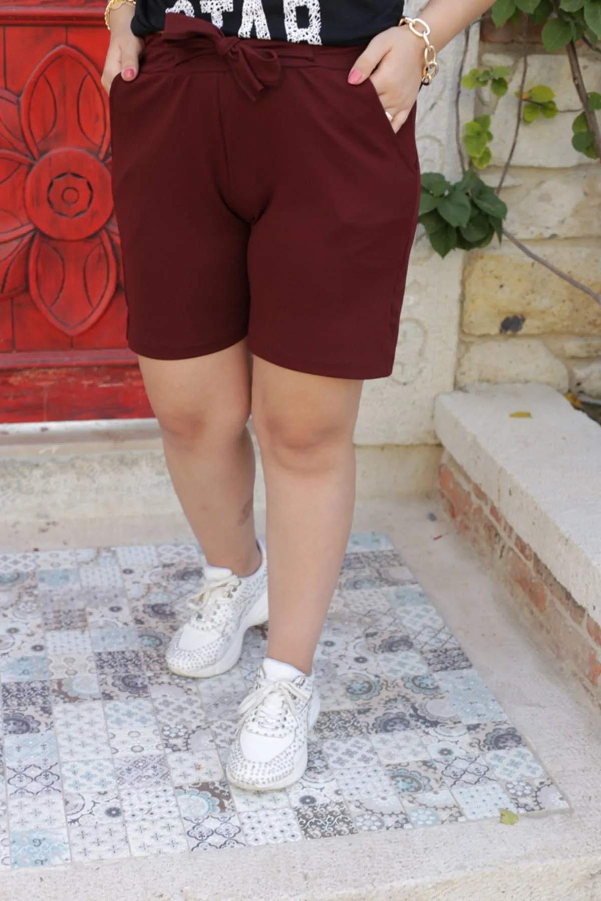 RENKTE ESNEK BATTAL BORDO ŞORT&KAPRİ