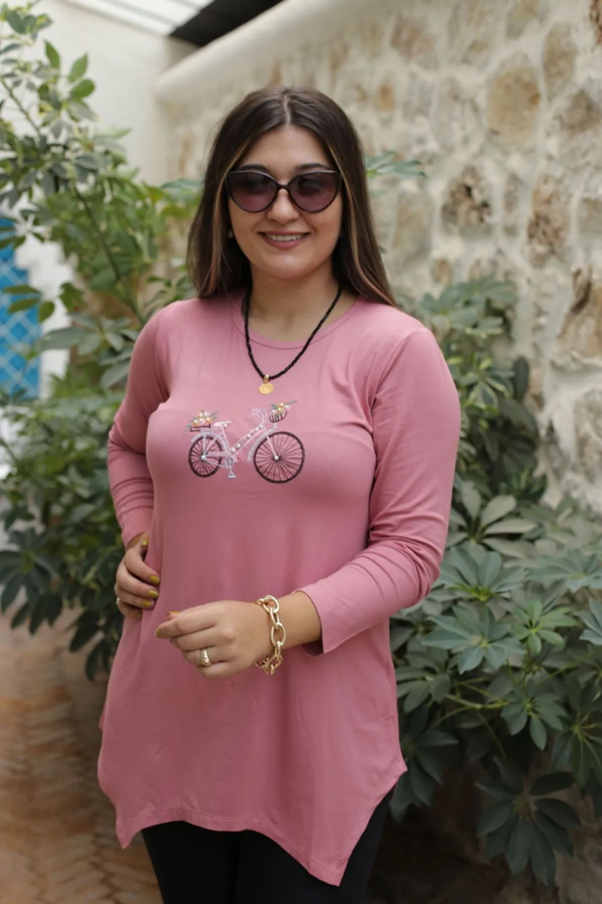 RENKTE NAKIŞLI ASİMETRİK PUDRA BLUZ&TUNİK