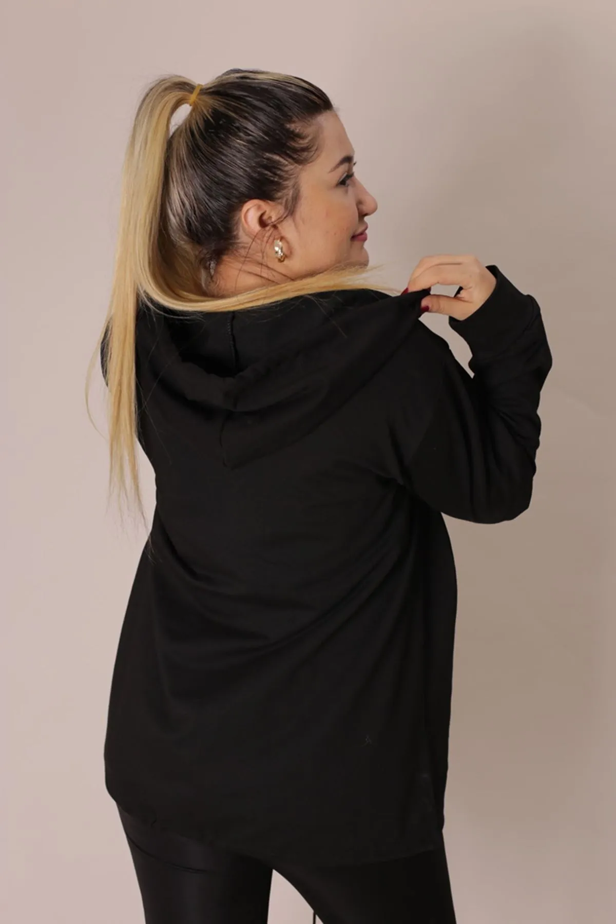 RENKTE KANGURU CEPLİ FERMUARLI SİYAH SWEAT&CEKET