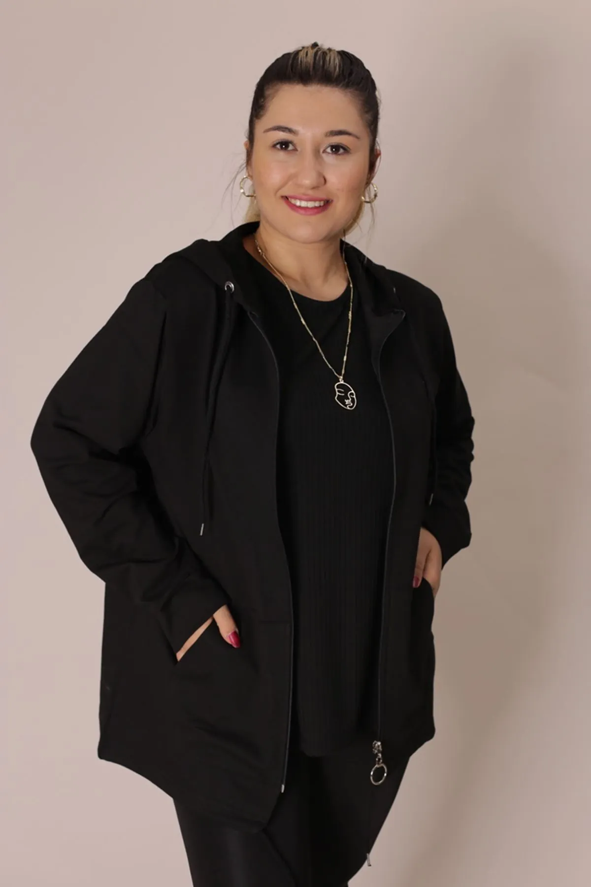 RENKTE KANGURU CEPLİ FERMUARLI SİYAH SWEAT&CEKET