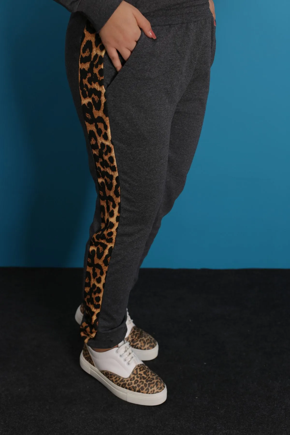 RENKTE ORTASI LEOPAR ANTRASİT BATTAL TAKIM