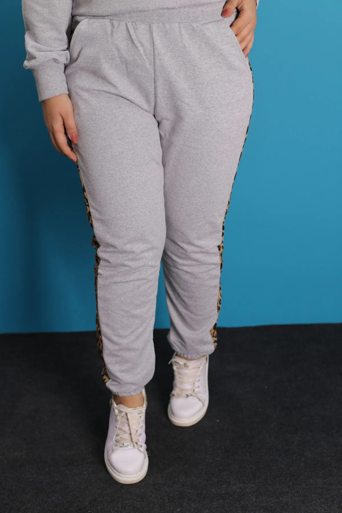 RENKTE ORTASI LEOPAR GRİ BATTAL TAKIM