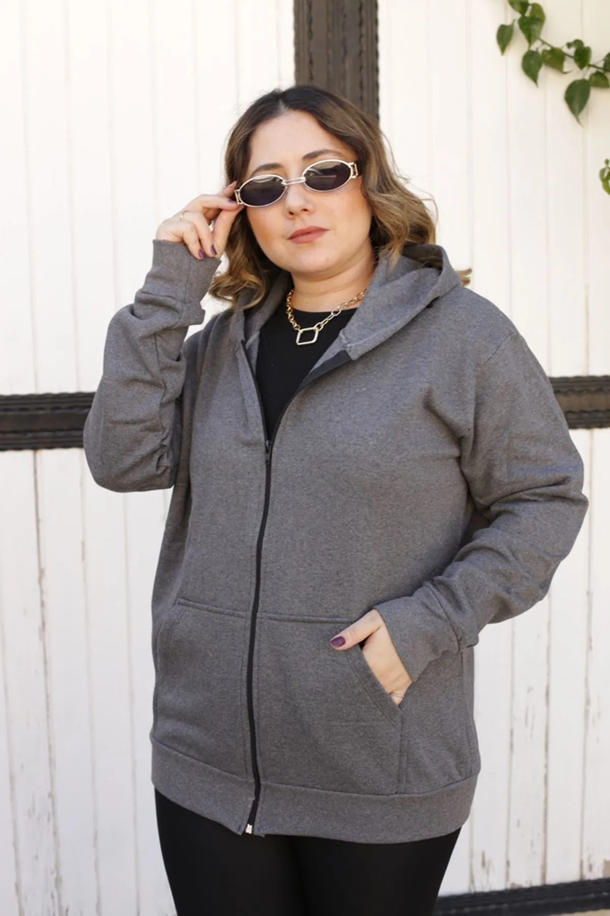 RENKTE ŞARDONLU FERMUARLI GRİ SWEAT&CEKET