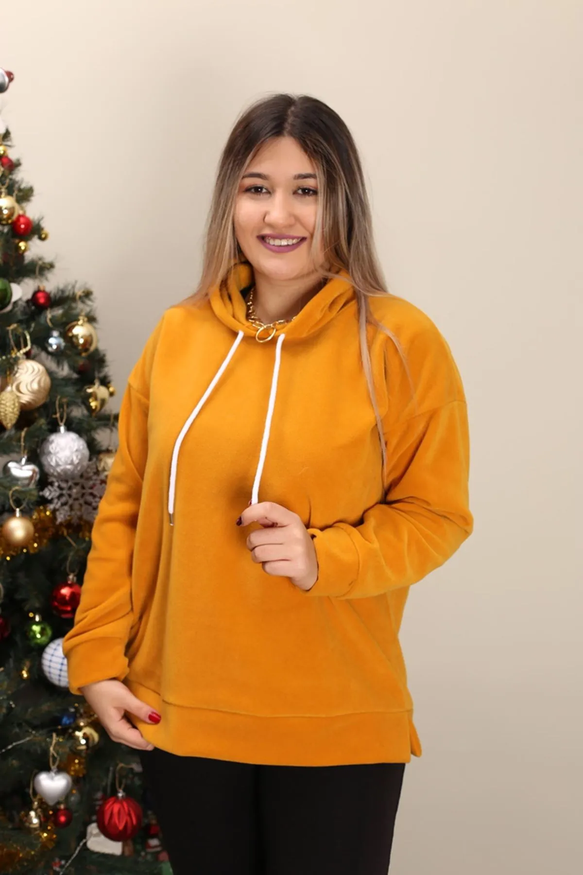 RENKTE KAPŞONLU OVERSİZE HARDAL POLAR SWEAT