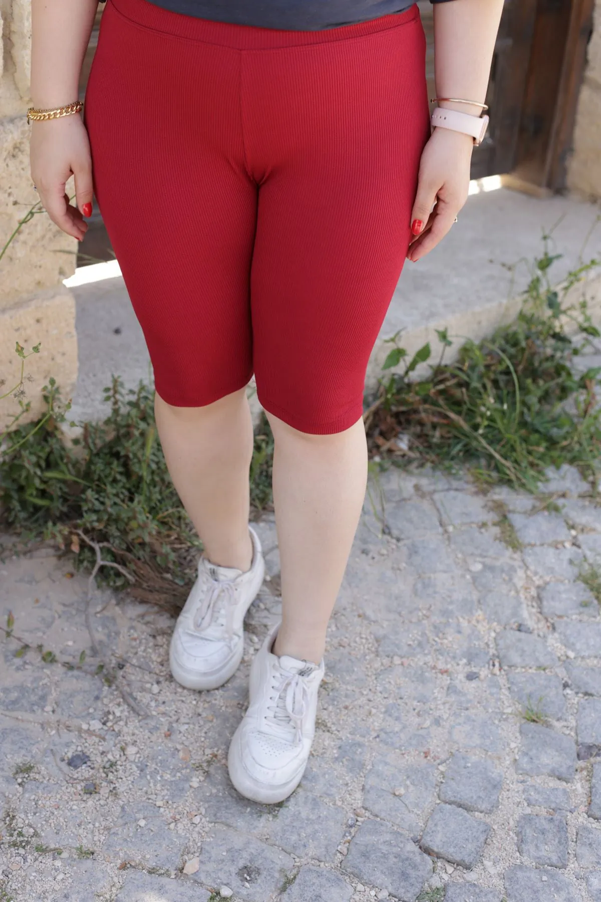 RENKTE FİTİLLİ BORDO ŞORT TAYT