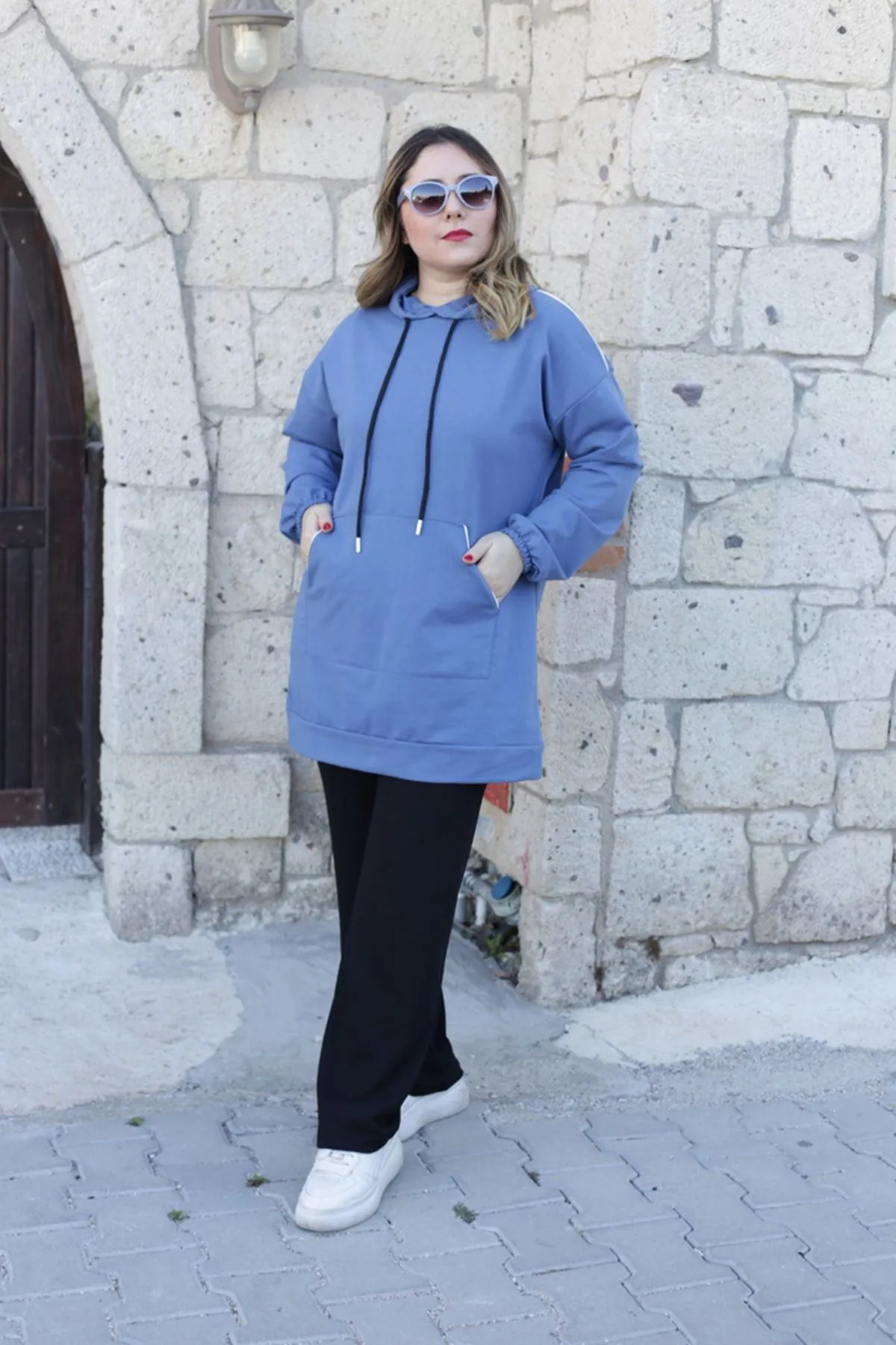 RENKTE GENİŞ KESİM KAPŞONLU İNDİGO TUNİK & SWEAT