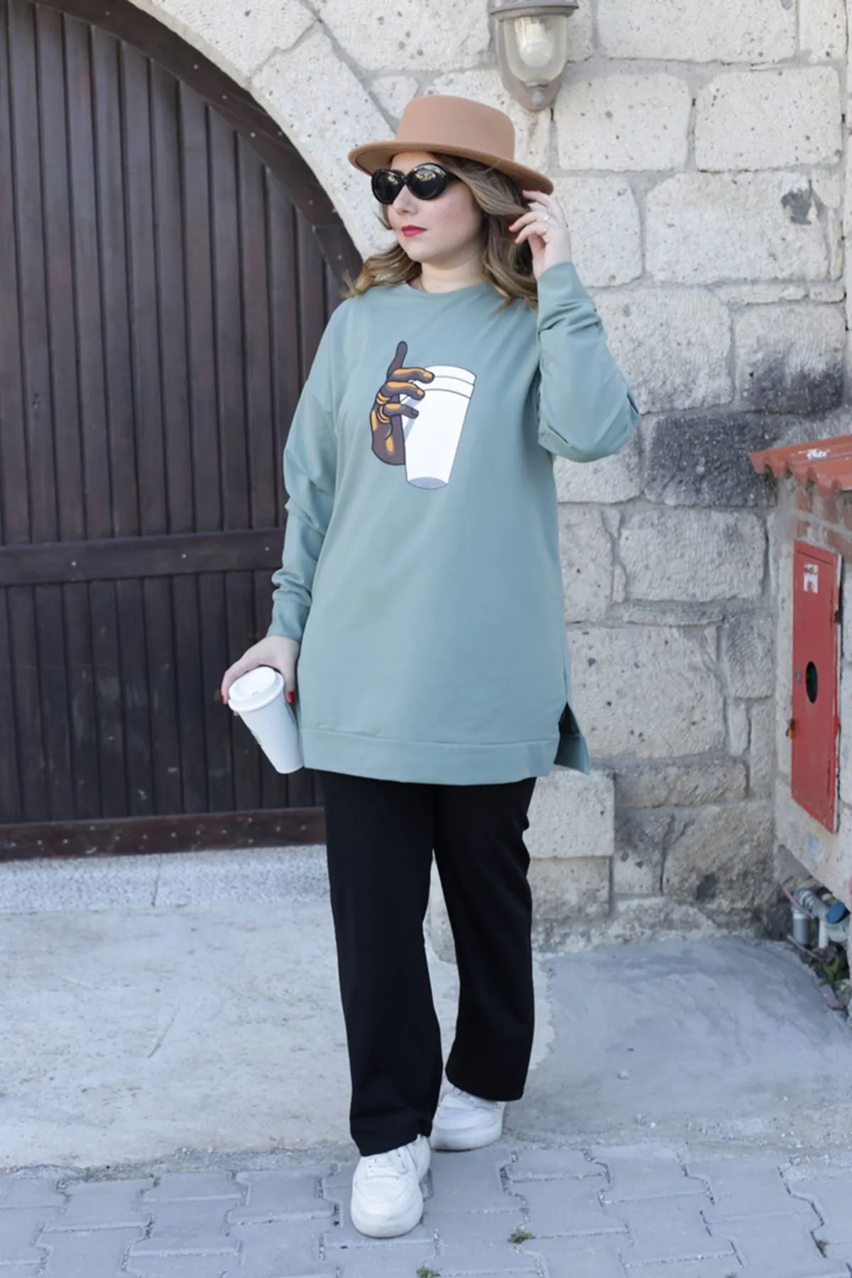 RENKTE GENİŞ KESİM BASKILI YEŞİL TUNİK & SWEAT