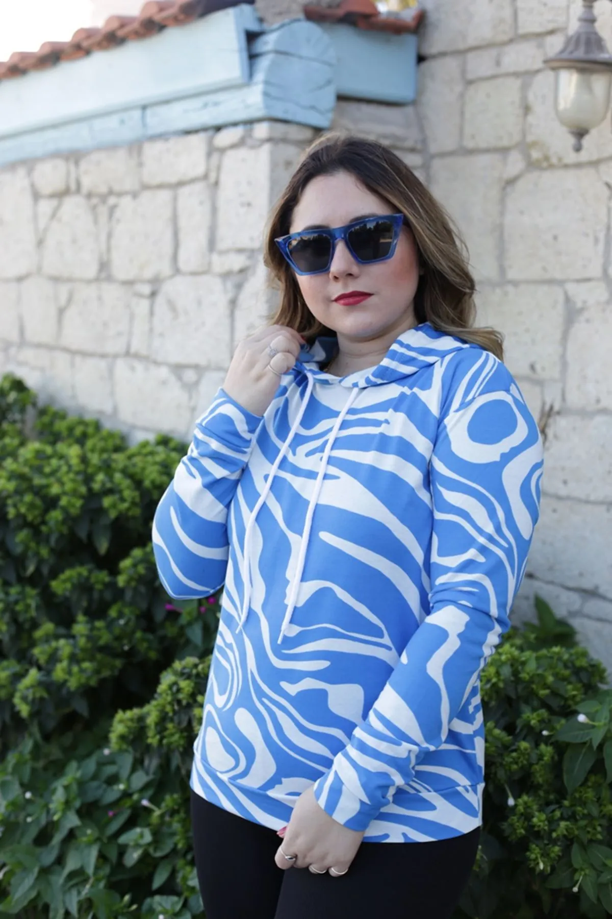 RENKTE DESENLİ OVERSİZE MAVİ SWEAT