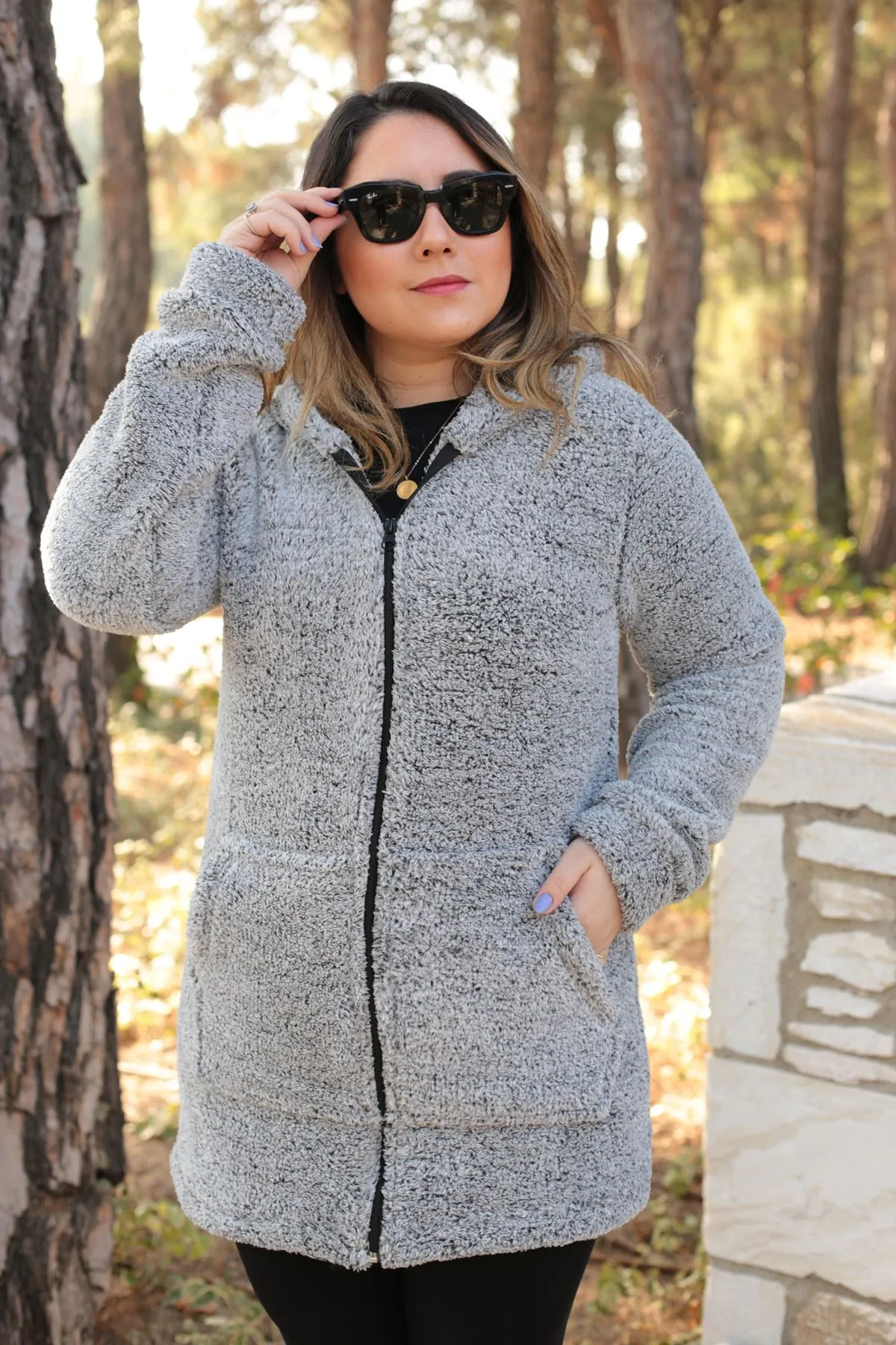 RENKTE FERMUARLI UZUN GRİ PELUŞ CEKET&MONT