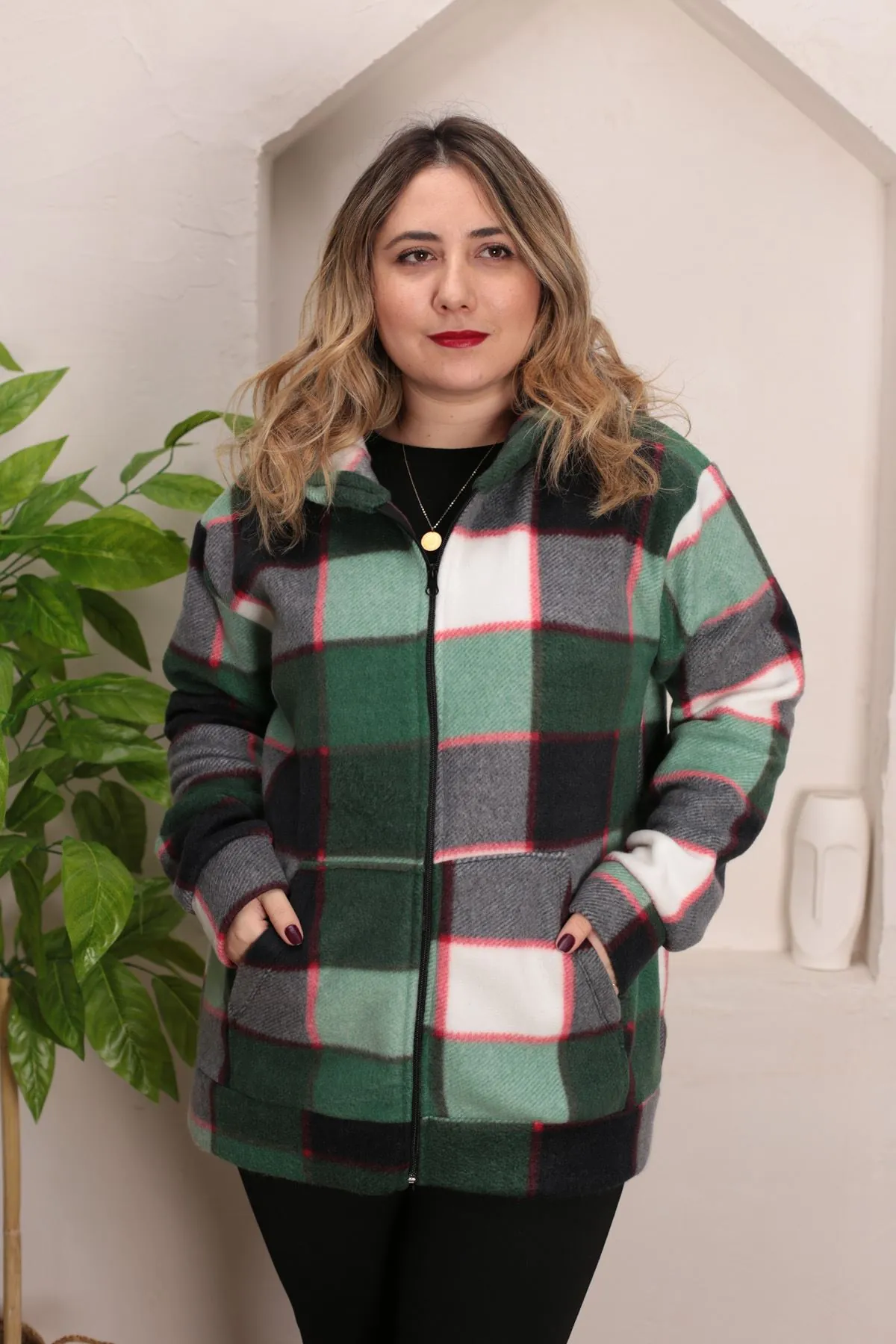 RENKTE BATTAL DESENLİ POLAR CEKET