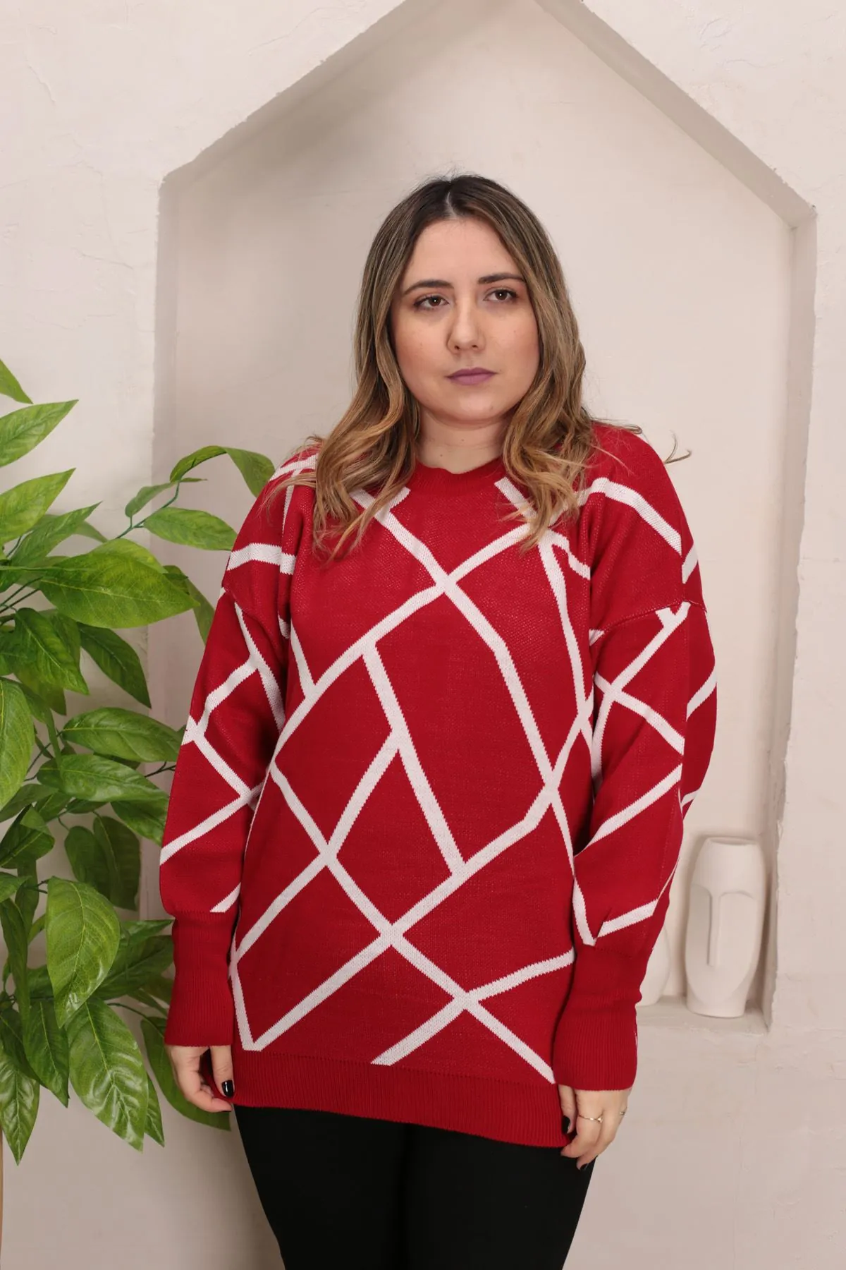 RENKTE STANDART DESENLİ BORDO TRİKO KAZAK