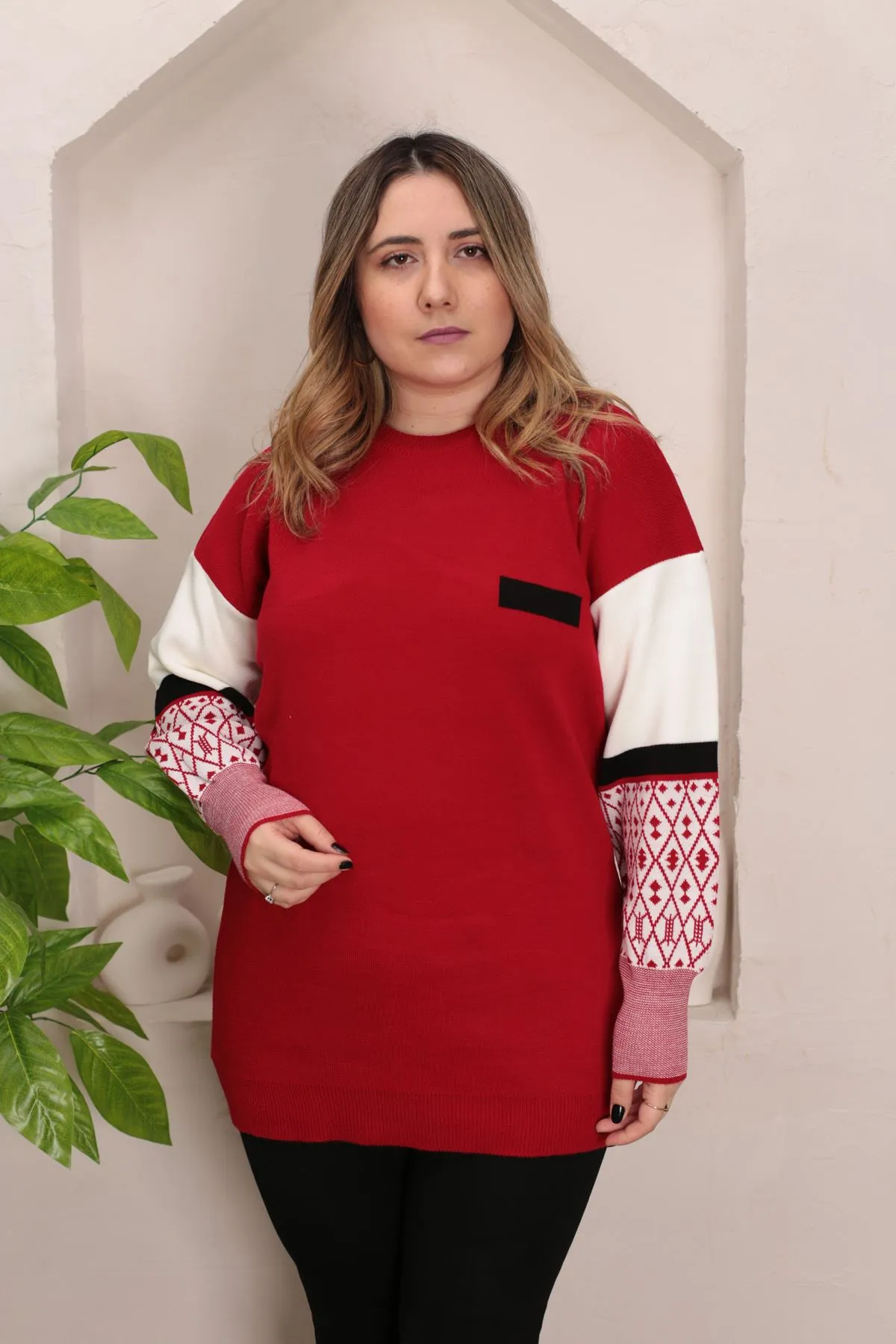 RENKTE STANDART KOLLARI DESENLİ BORDO TRİKO KAZAK