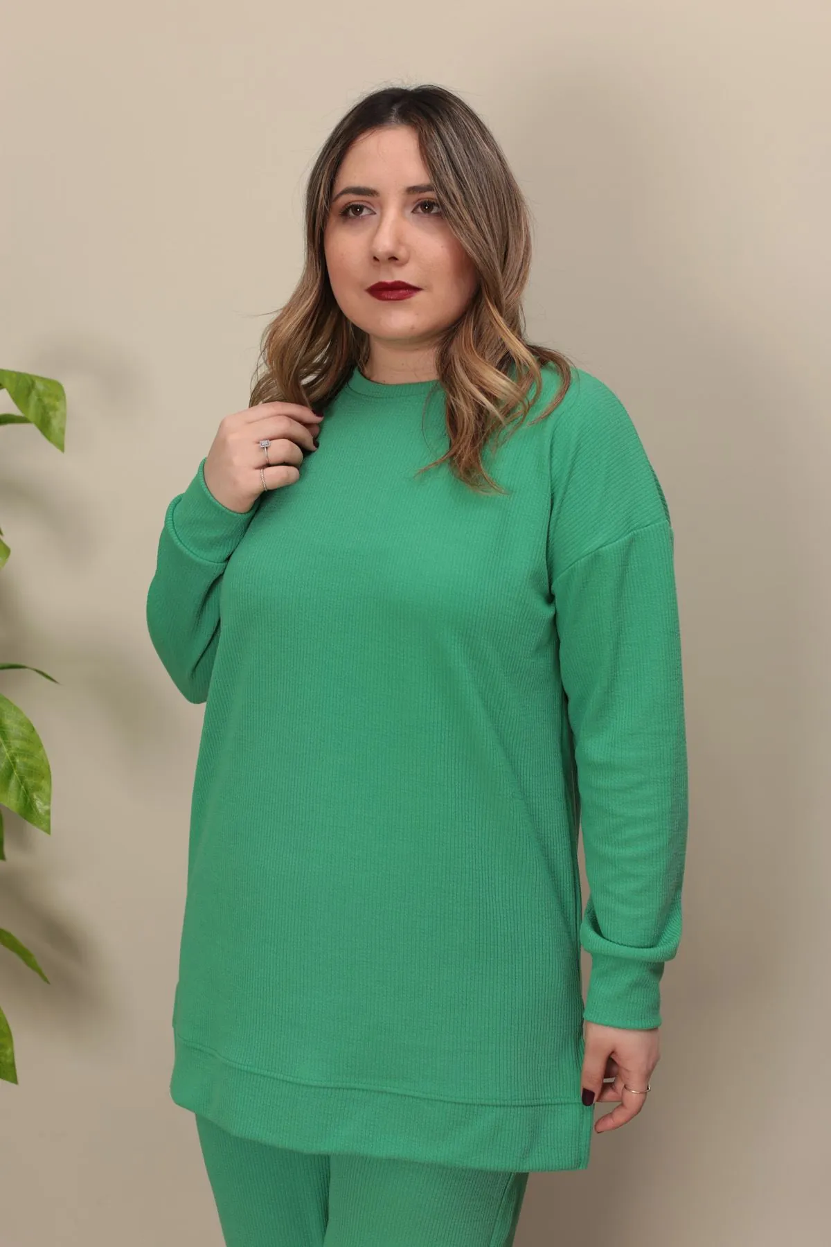 RENKTE ÖZEL ÜRETİM BATTAL KOYU YEŞİL İKİLİ TAKIM