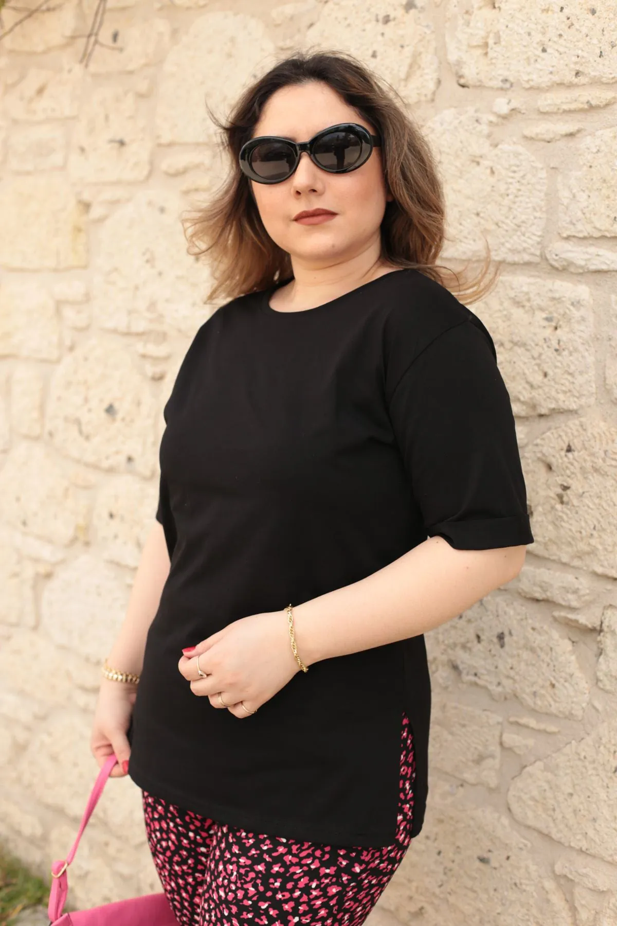 RENKTE ALT DESENLİ DAR PAÇA TAKIM