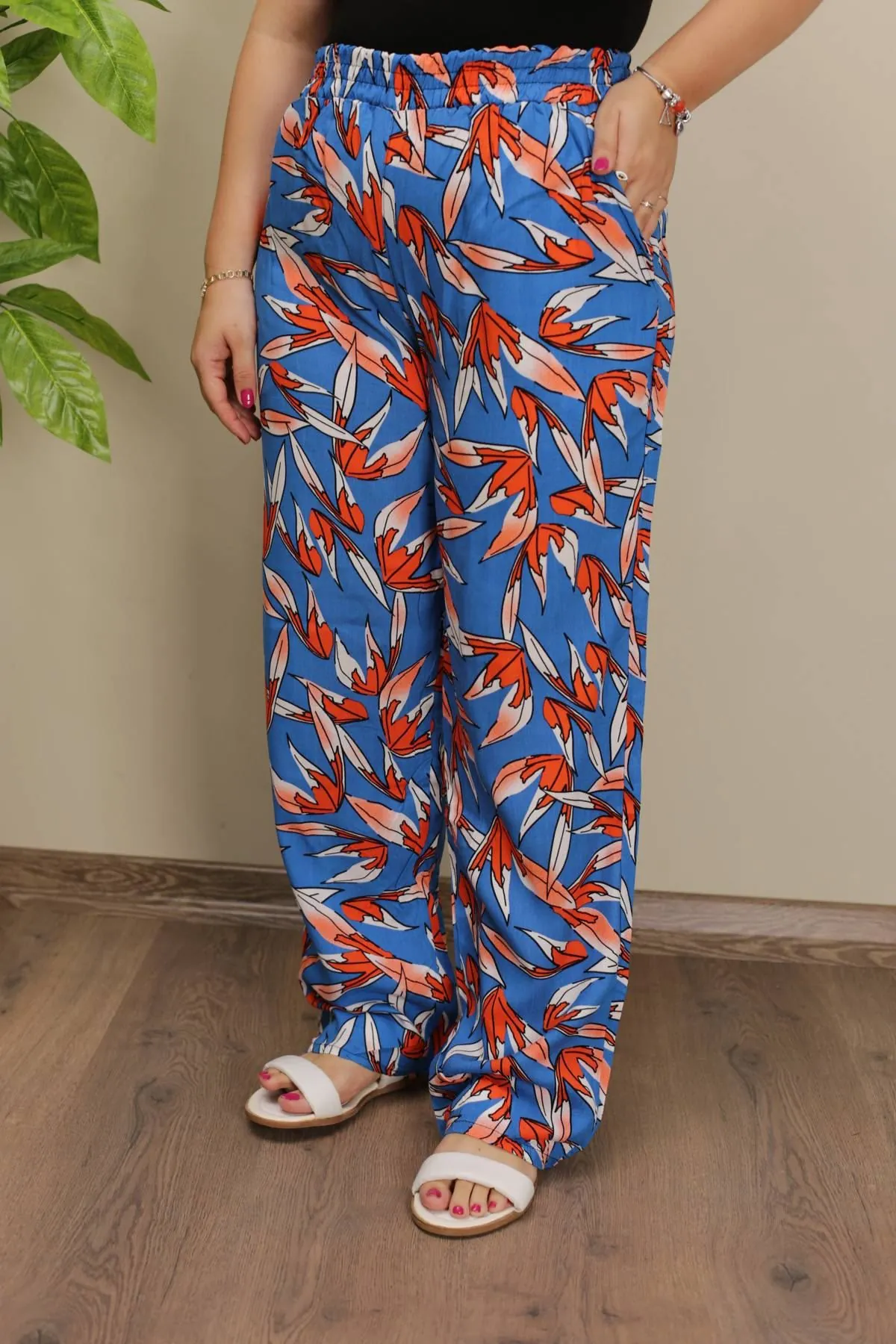 RENKTE BOL PAÇA DESENLİ DOKUMA PANTOLON