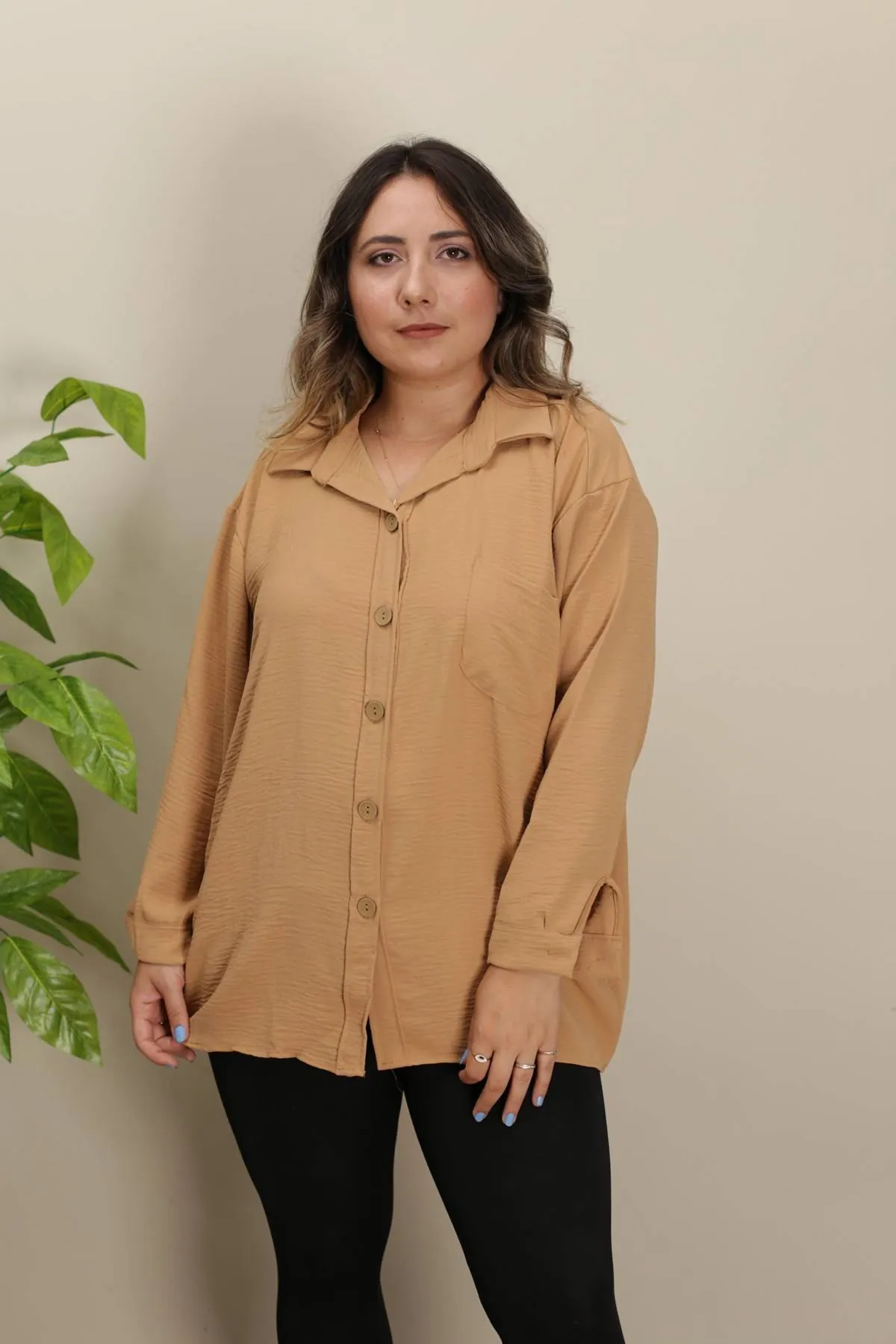 RENKTE STANDART TASARIM BİSKÜVİ GÖMLEK