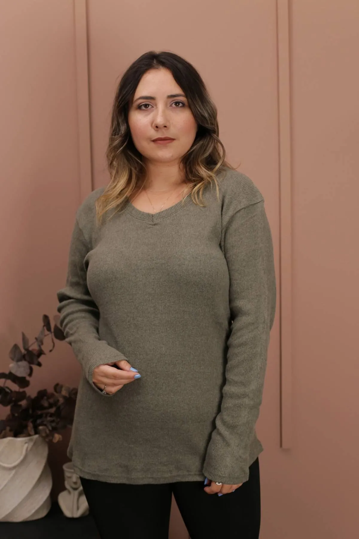 RENKTE V YAKA STANDART HAKİ YEŞİL KAŞKORSE TRİKO