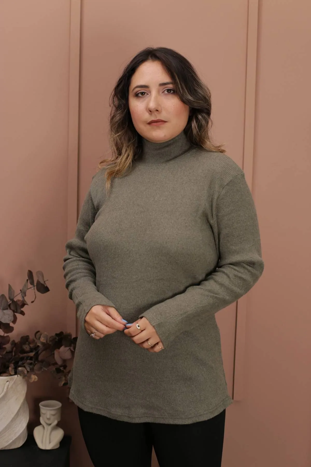 RENKTE BALIKÇI YAKA STANDART HAKİ KAŞKORSE TRİKO