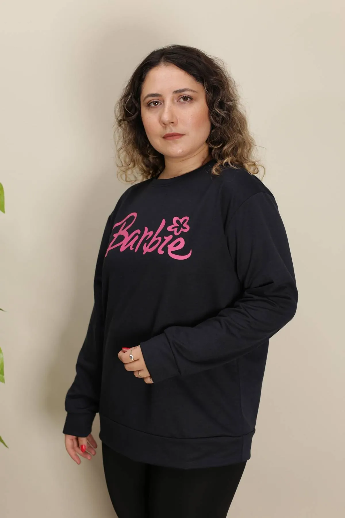 RENKTE BASKILI GENİŞ KESİM KOYU LACİVERT SWEAT