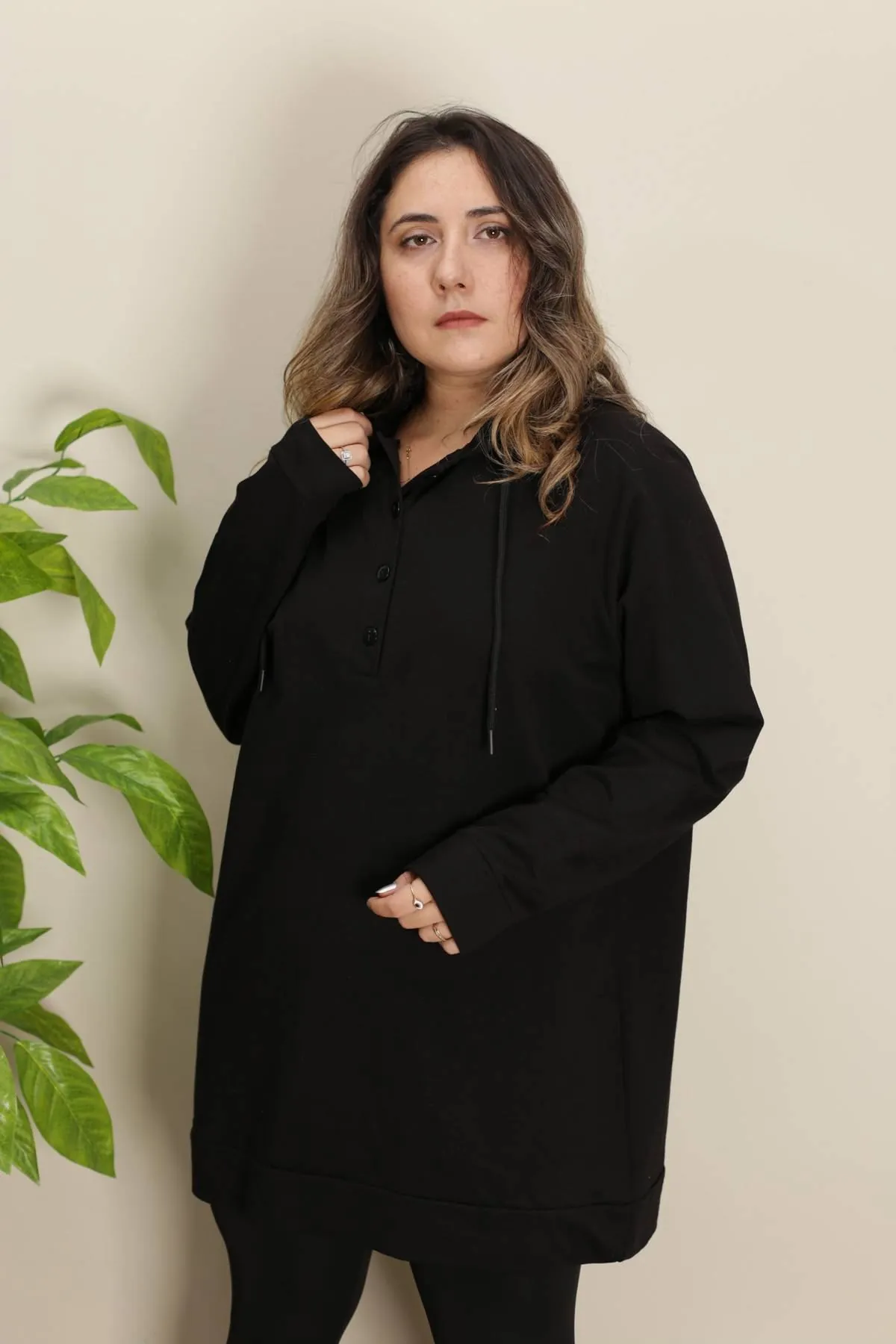 RENKTE DÜĞMELİ GENİŞ KESİM SİYAH SWEAT & TUNİK