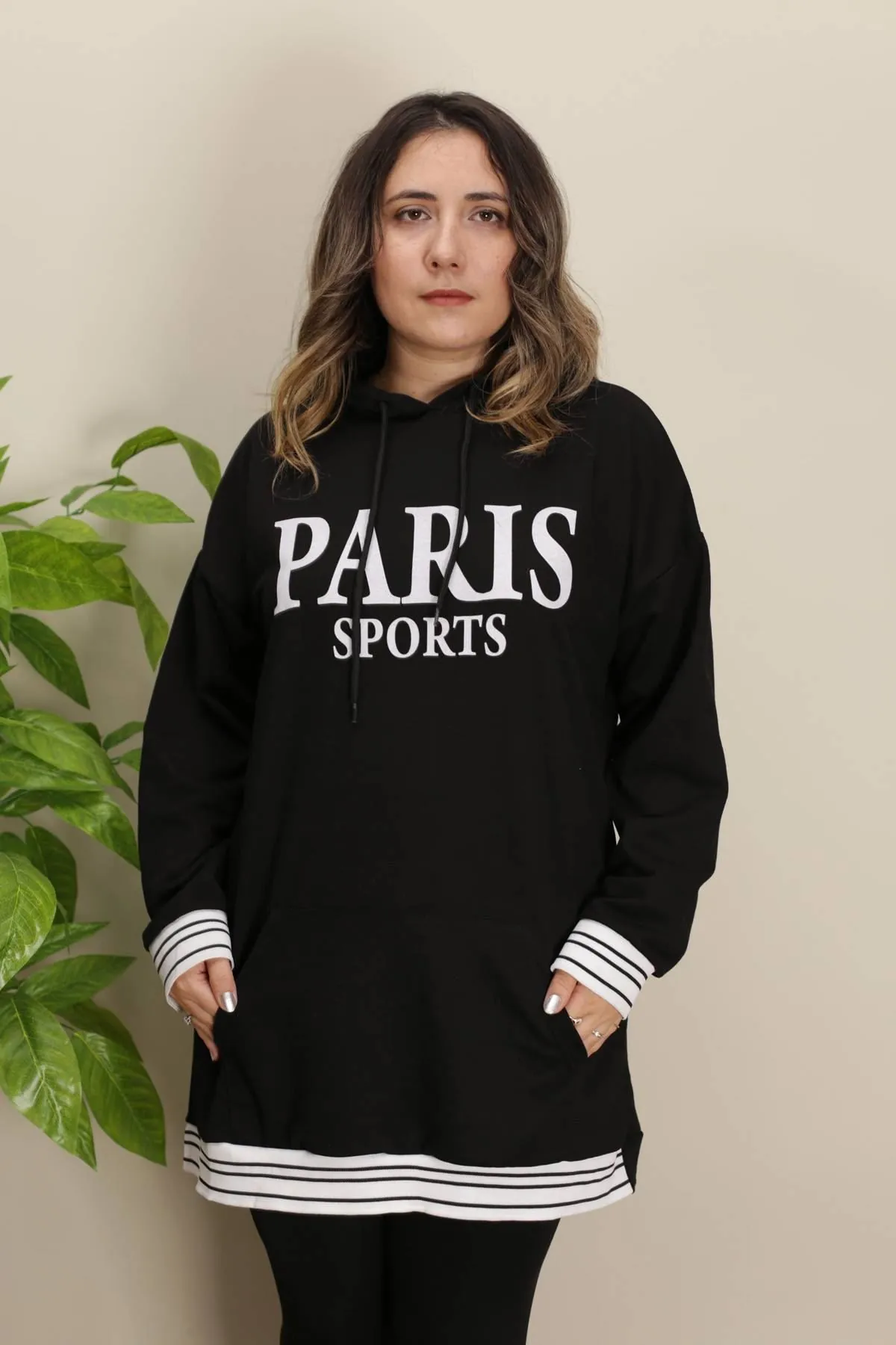 RENKTE ŞERTİLİ GENİŞ KESİM YAZILI SİYAH SWEAT & TUNİK